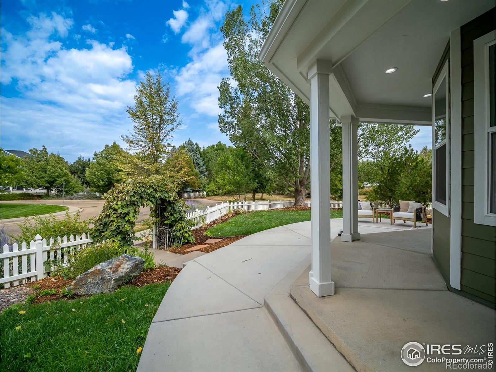 MLS Image #2 for 578  indian peaks trail,lafayette, Colorado