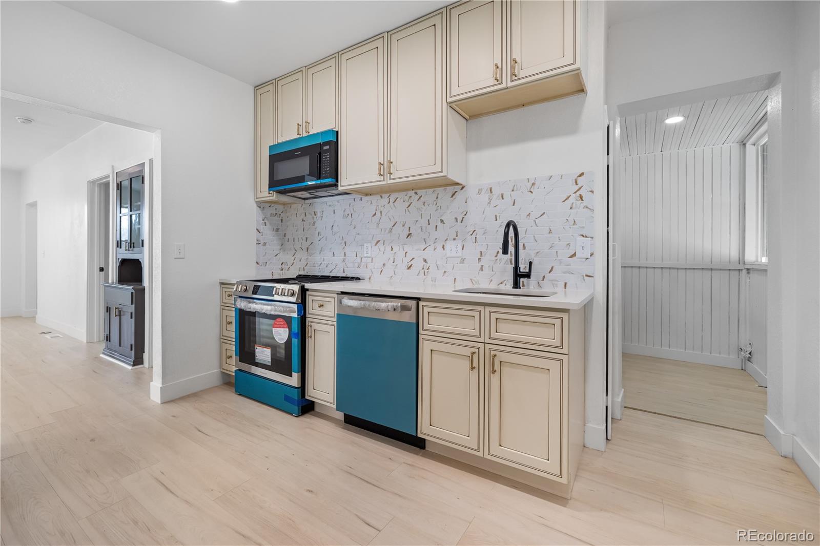 MLS Image #15 for 2207 e 25th ,denver, Colorado