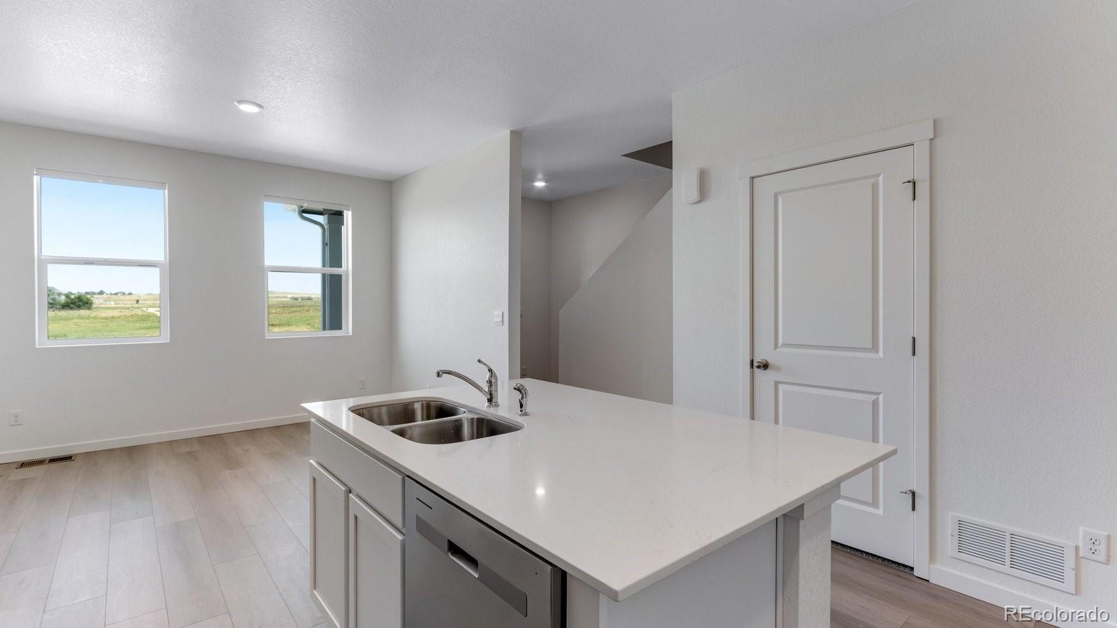 MLS Image #6 for 624 s cabernet avenue,fort lupton, Colorado