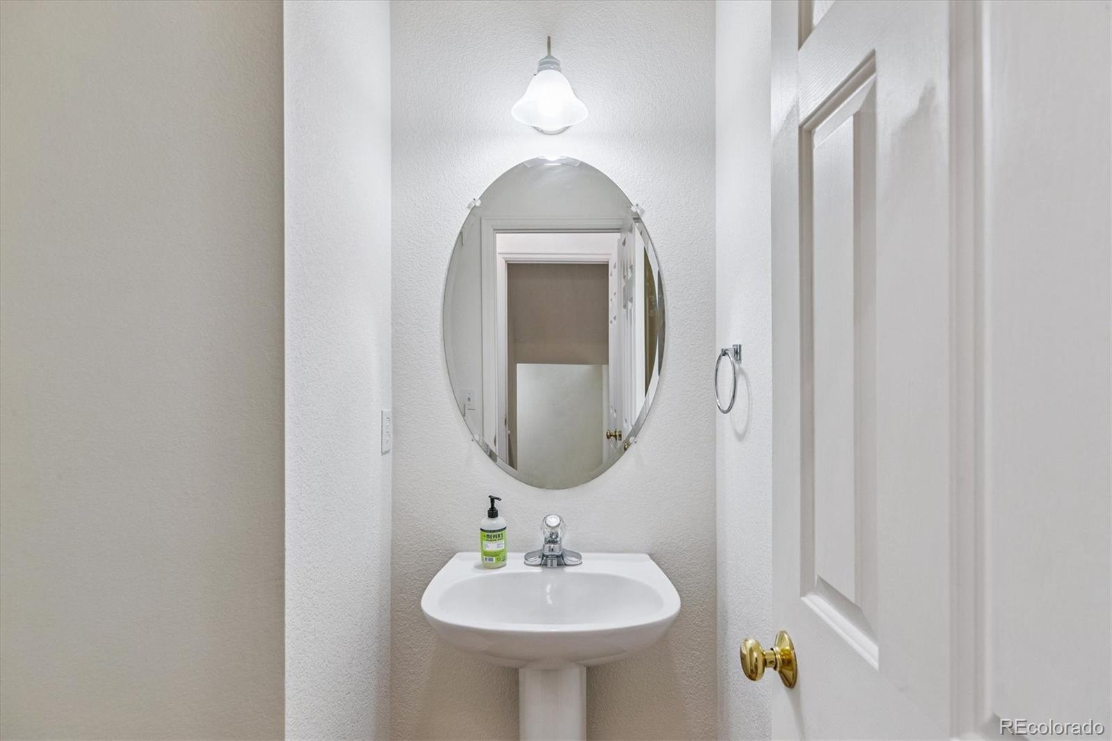 MLS Image #9 for 260 w jamison circle,littleton, Colorado