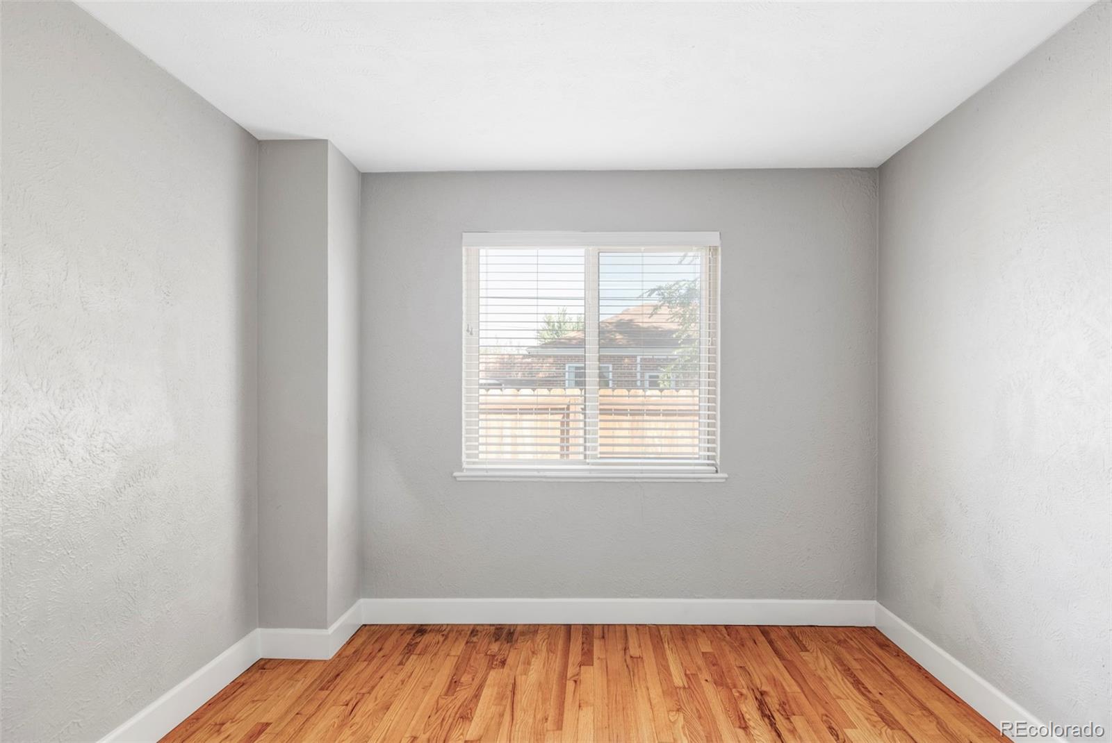 MLS Image #20 for 1537  willow street,denver, Colorado