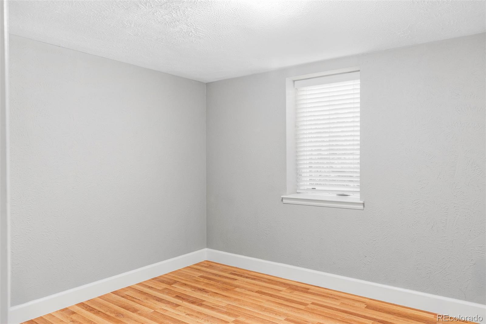 MLS Image #26 for 1537  willow street,denver, Colorado