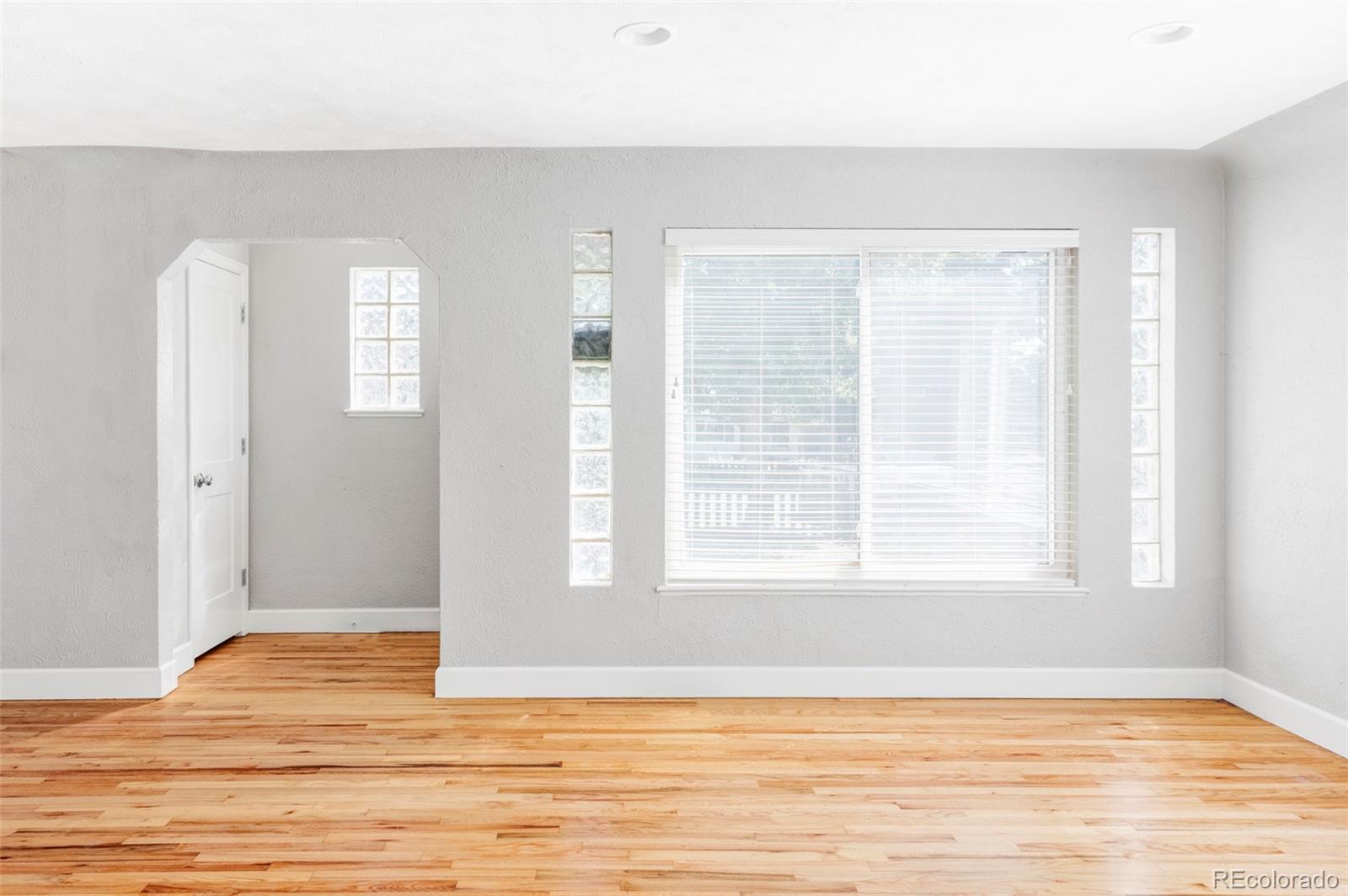 MLS Image #3 for 1537  willow street,denver, Colorado