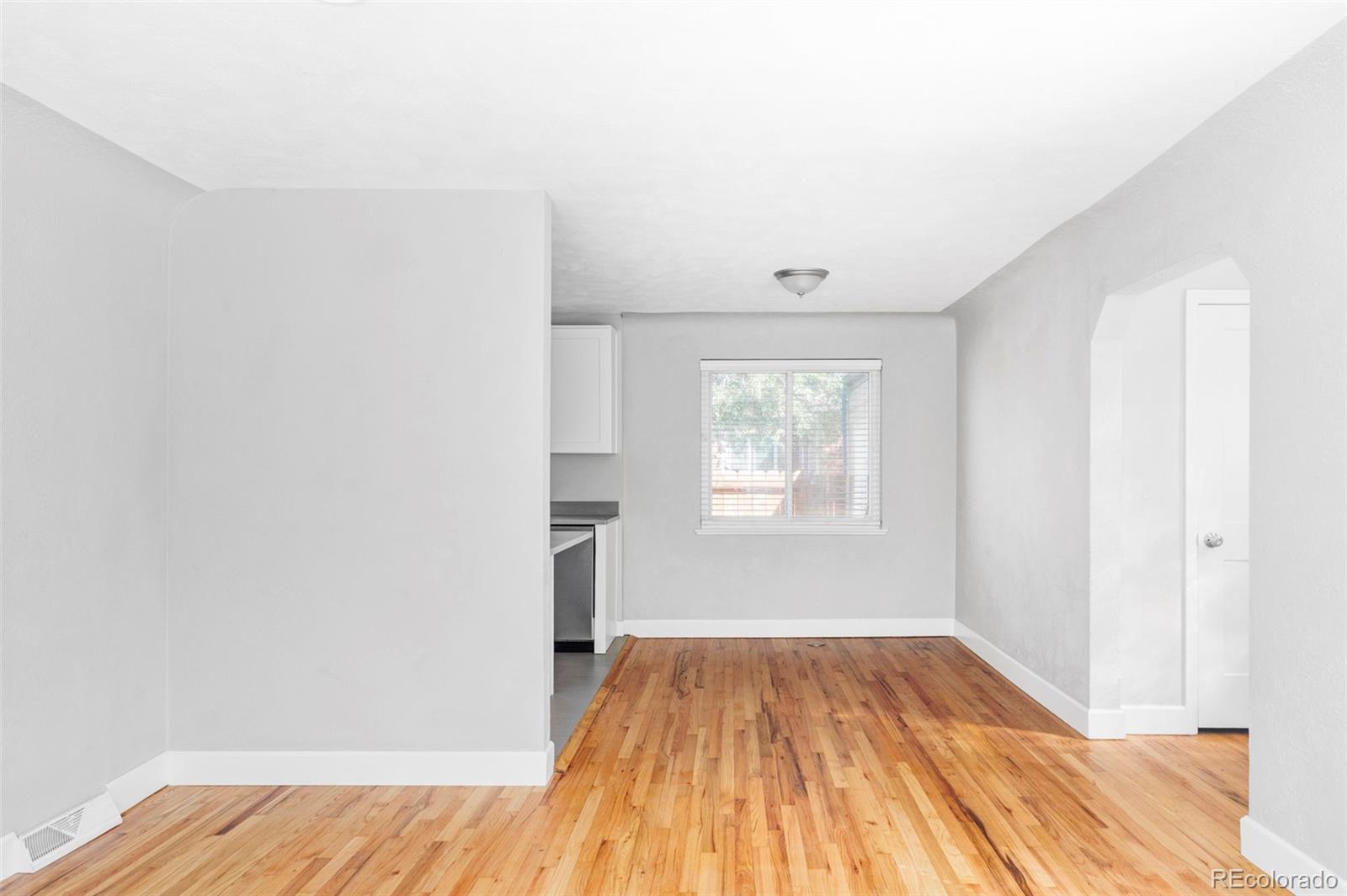 MLS Image #8 for 1537  willow street,denver, Colorado