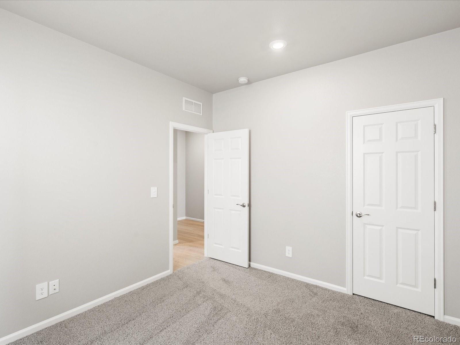 MLS Image #18 for 1957 s coolidge way,aurora, Colorado