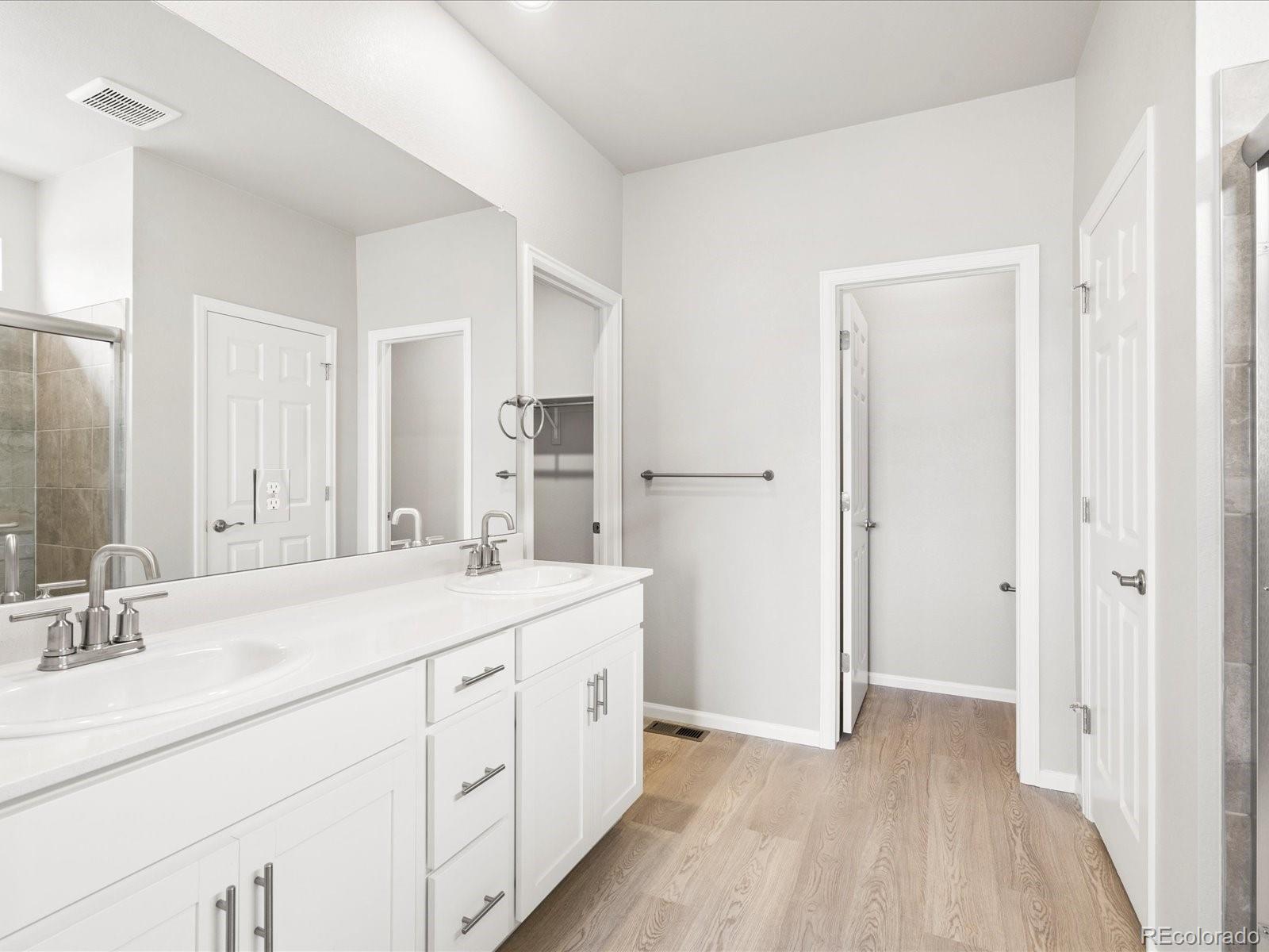 MLS Image #28 for 1957 s coolidge way,aurora, Colorado