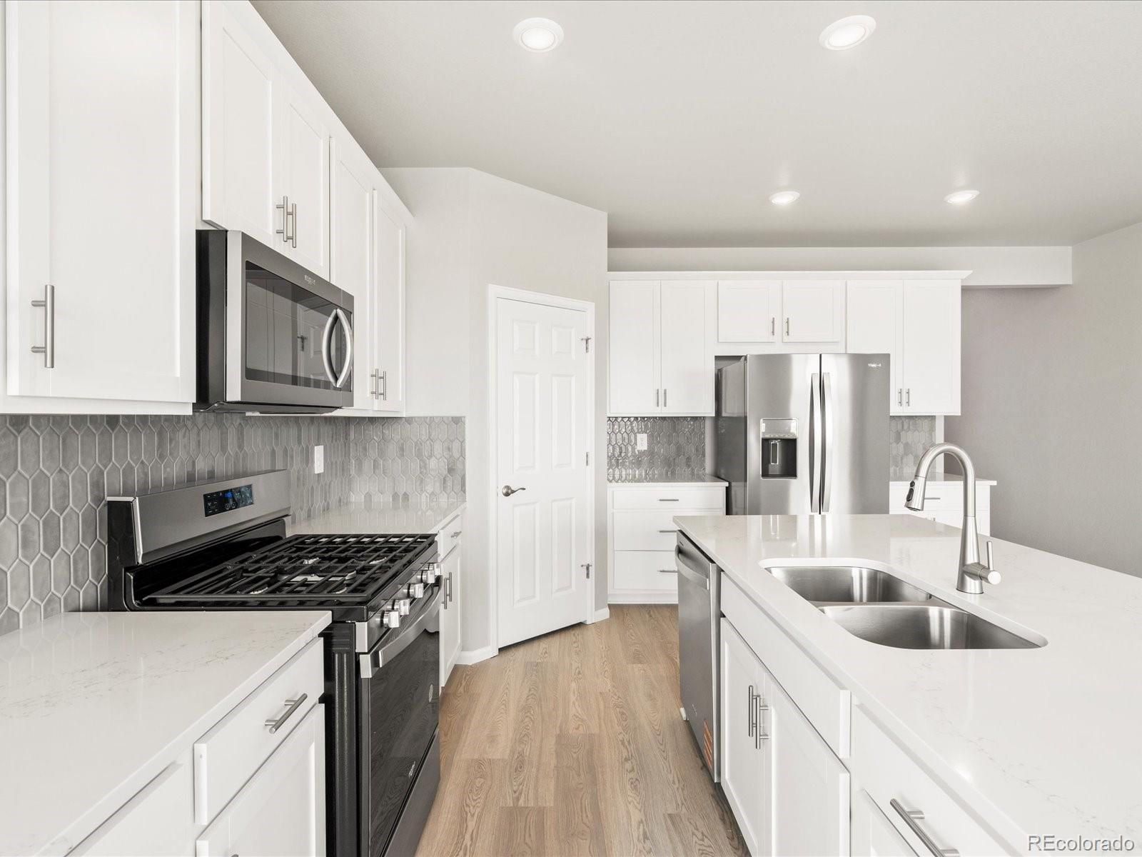 MLS Image #8 for 1957 s coolidge way,aurora, Colorado