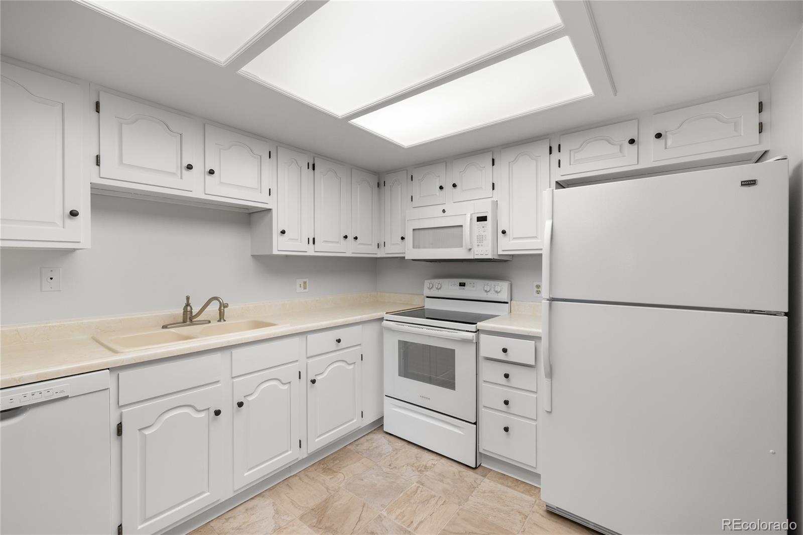 MLS Image #13 for 13931 e marina drive 304,aurora, Colorado