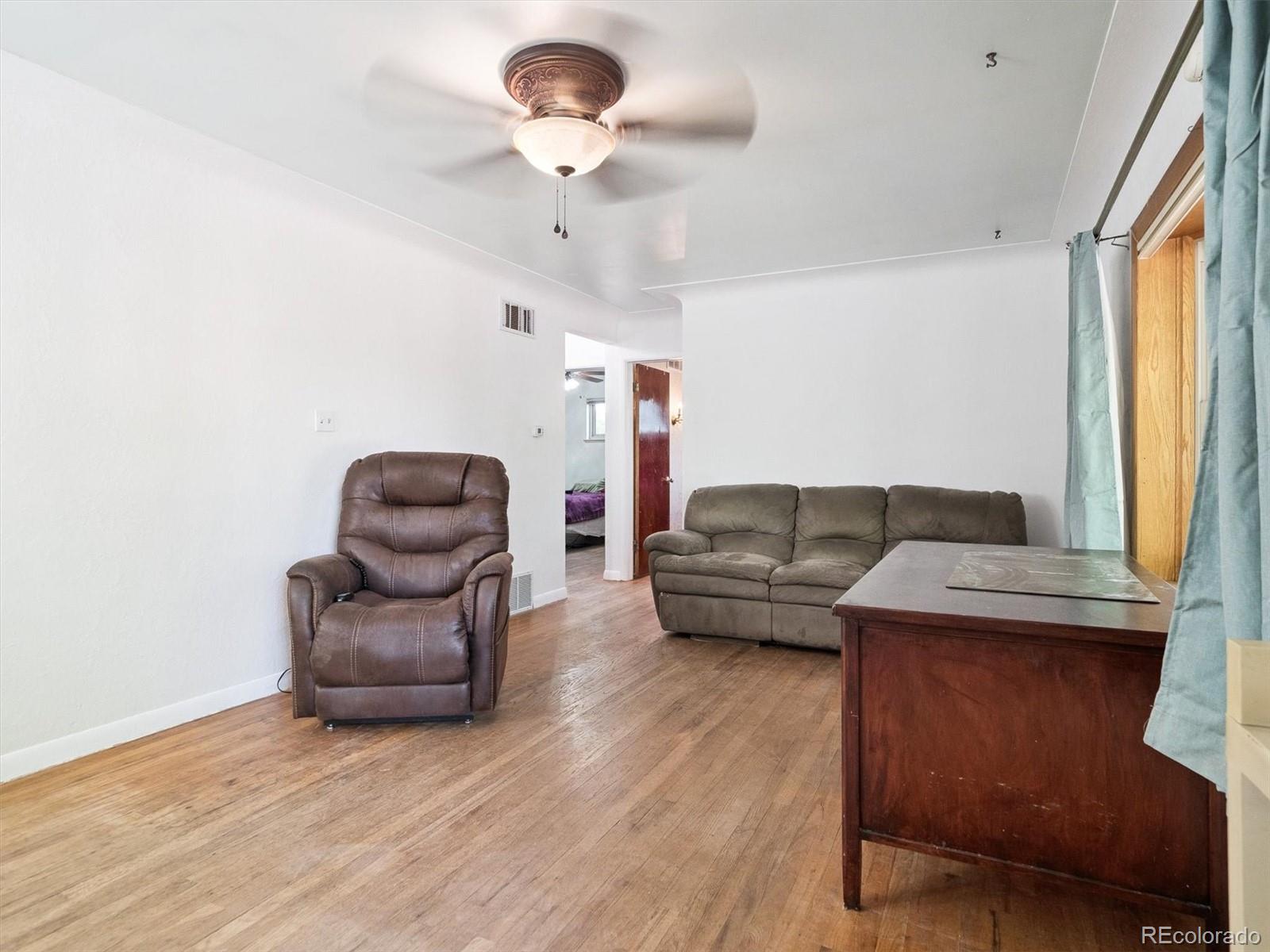 MLS Image #3 for 2529 s utica street,denver, Colorado