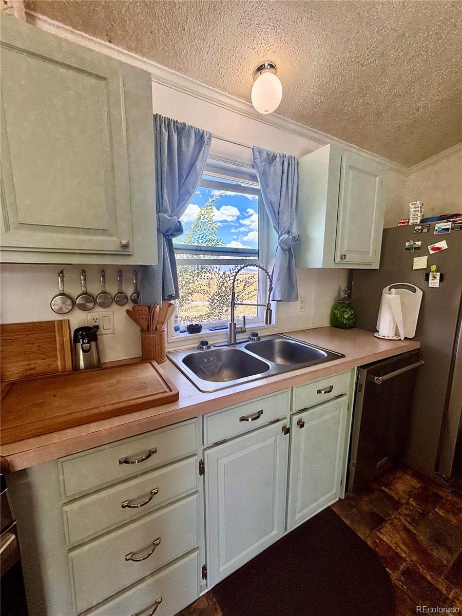 MLS Image #10 for 10075  lane 1 ,mosca, Colorado