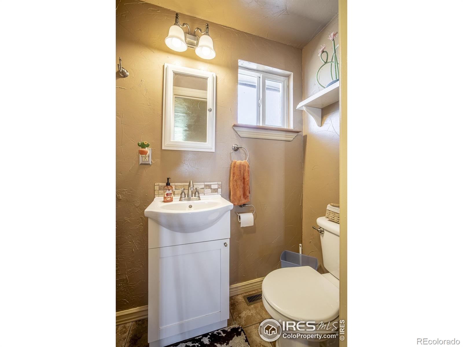 MLS Image #12 for 23035  county road 22 ,hudson, Colorado