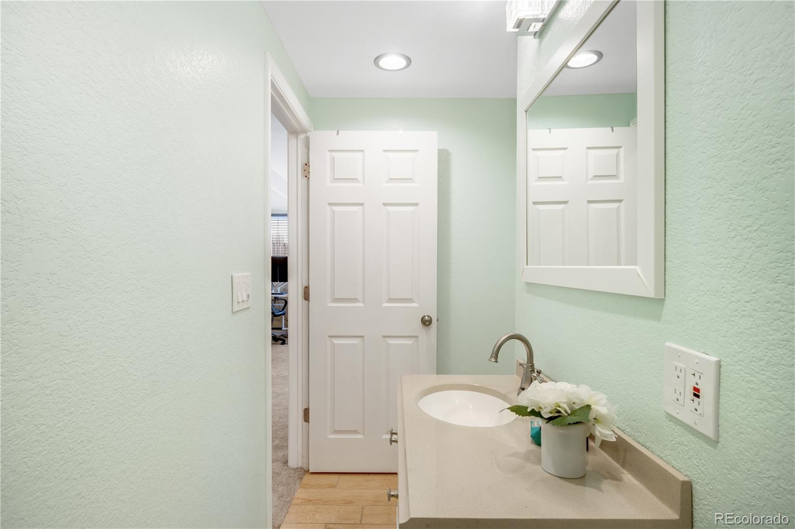 MLS Image #31 for 3367 s argonne court,aurora, Colorado