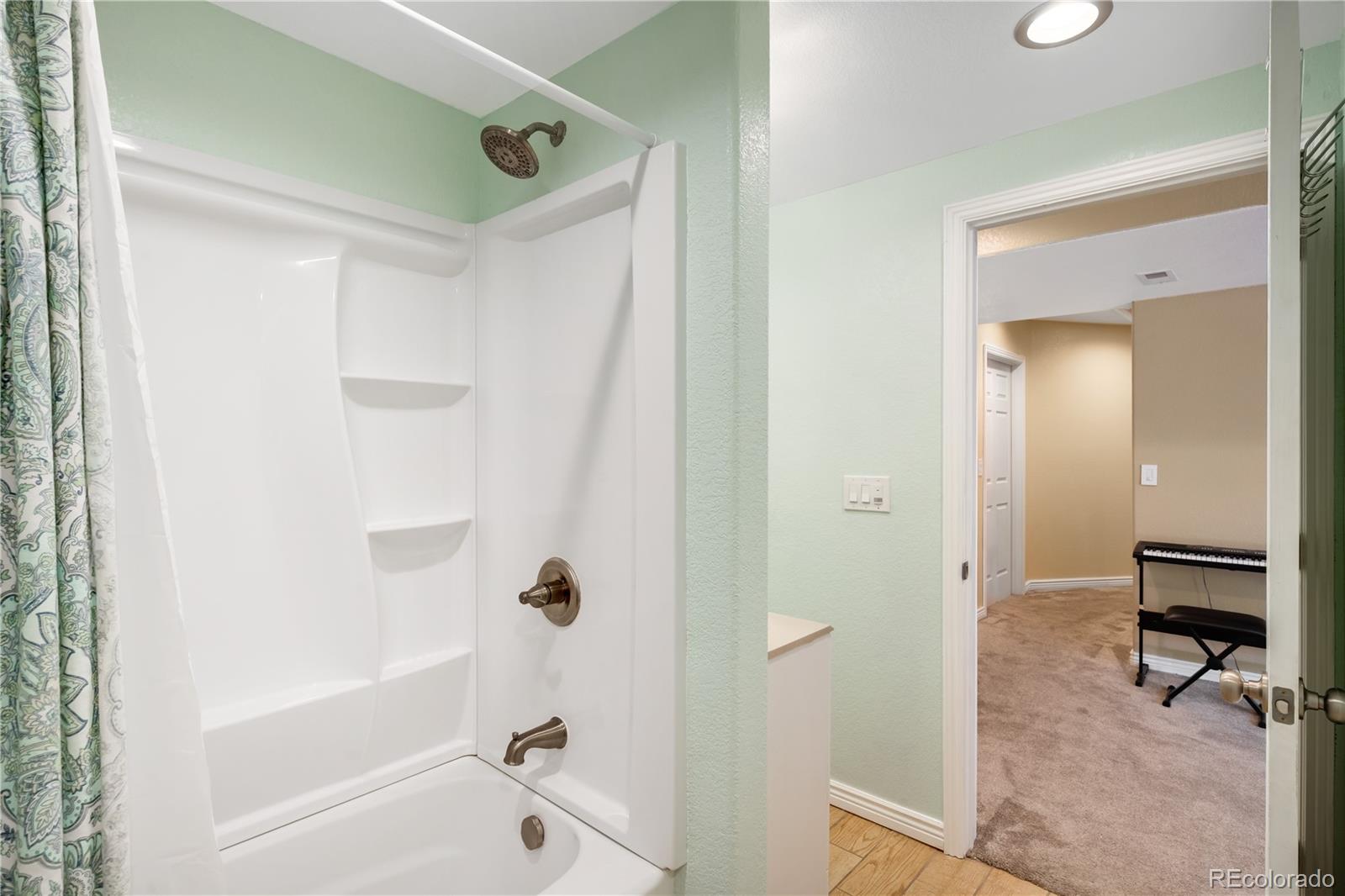 MLS Image #32 for 3367 s argonne court,aurora, Colorado