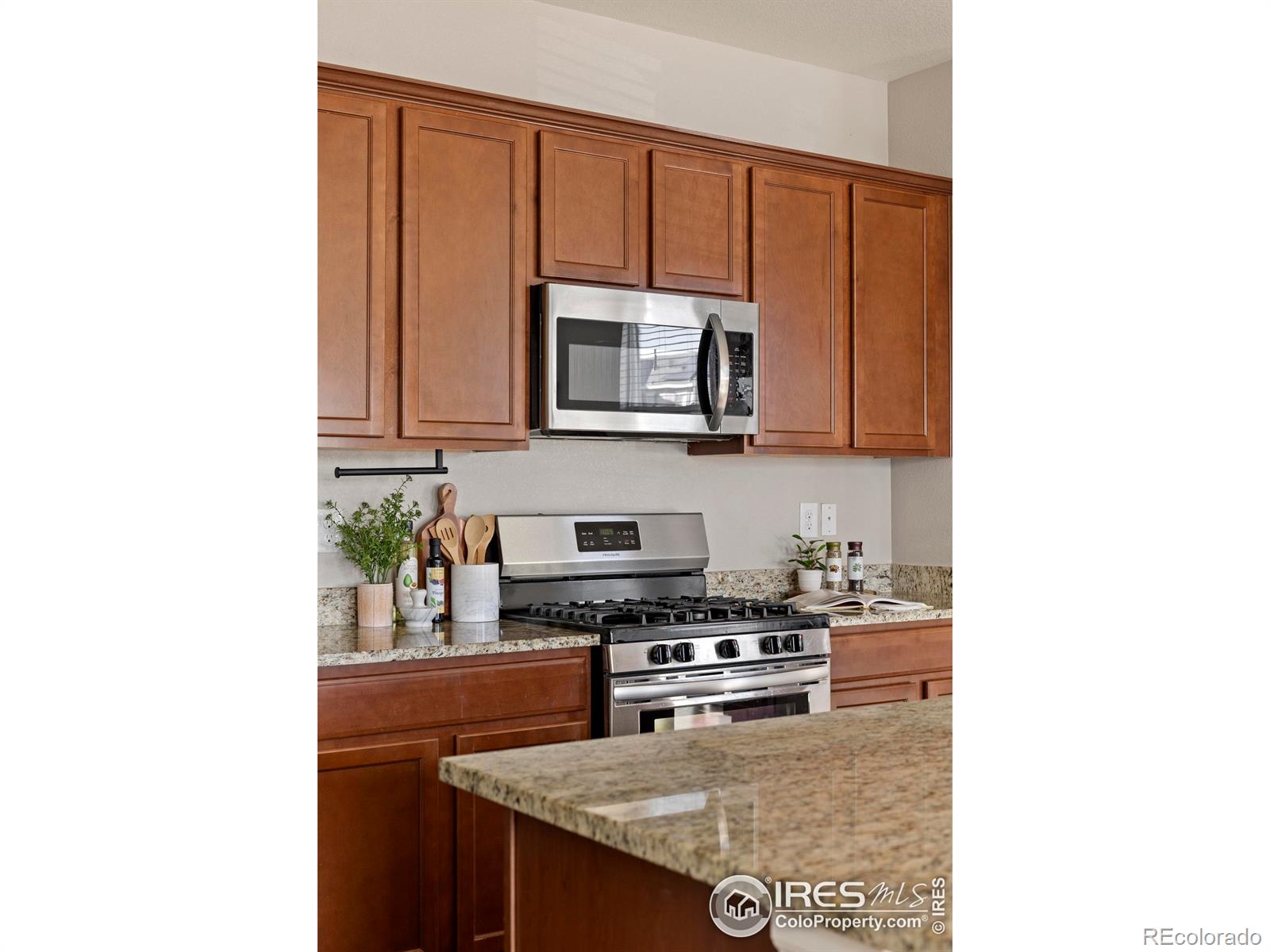MLS Image #22 for 939  keneally court,windsor, Colorado