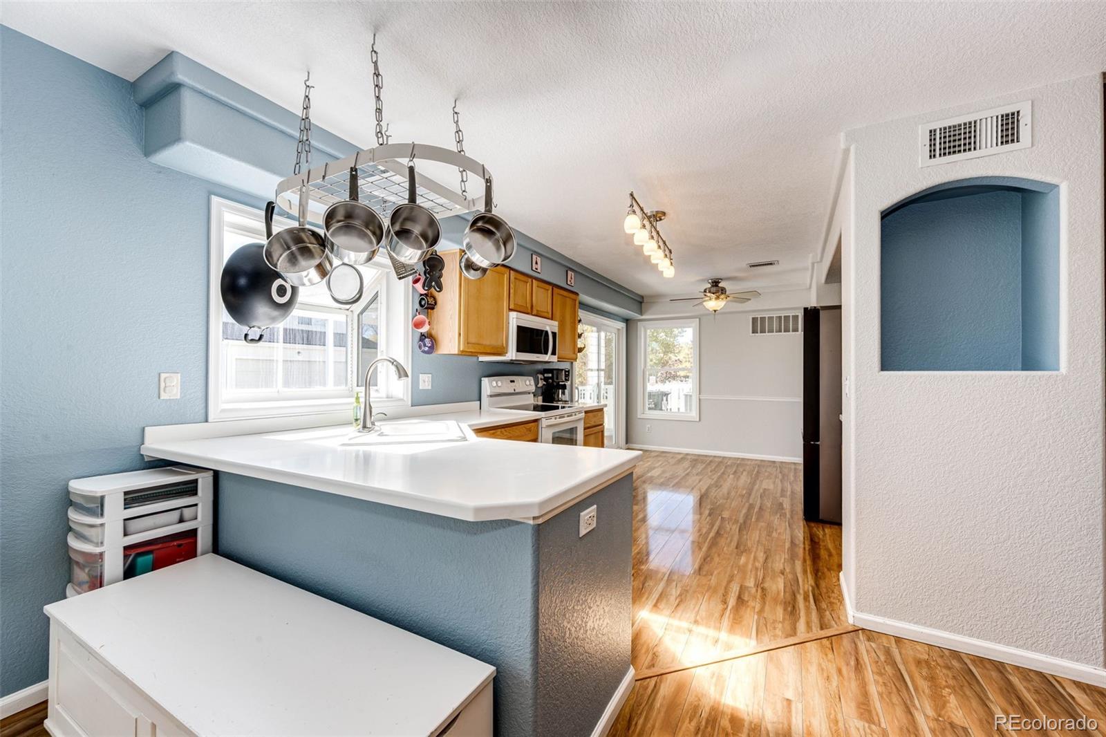 MLS Image #13 for 21558 e 45th avenue,denver, Colorado