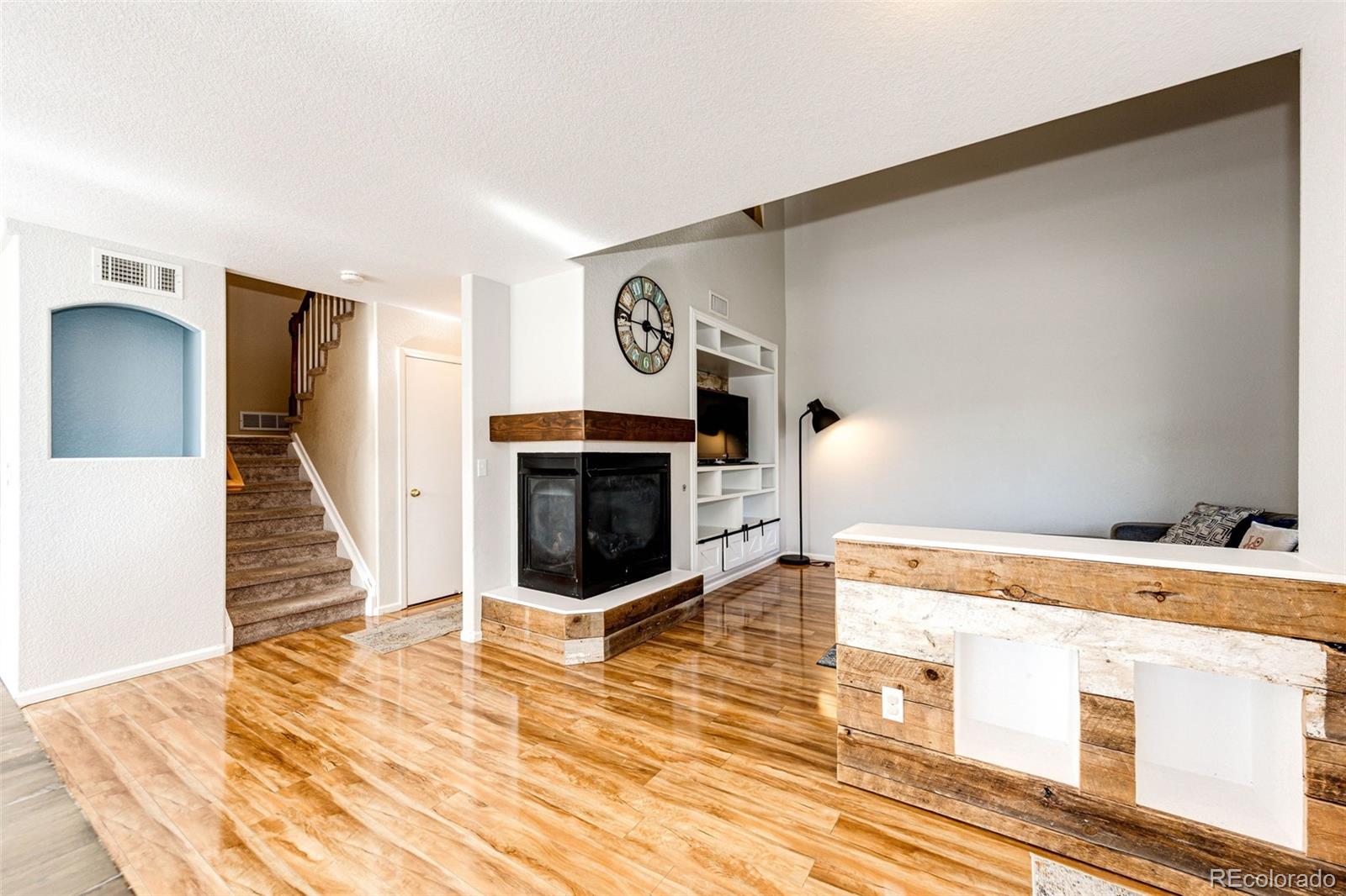 MLS Image #6 for 21558 e 45th avenue,denver, Colorado