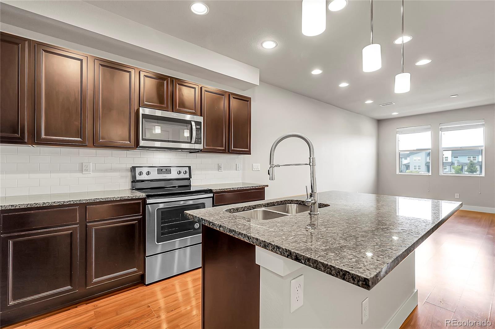MLS Image #11 for 16060 e 47th drive ,denver, Colorado
