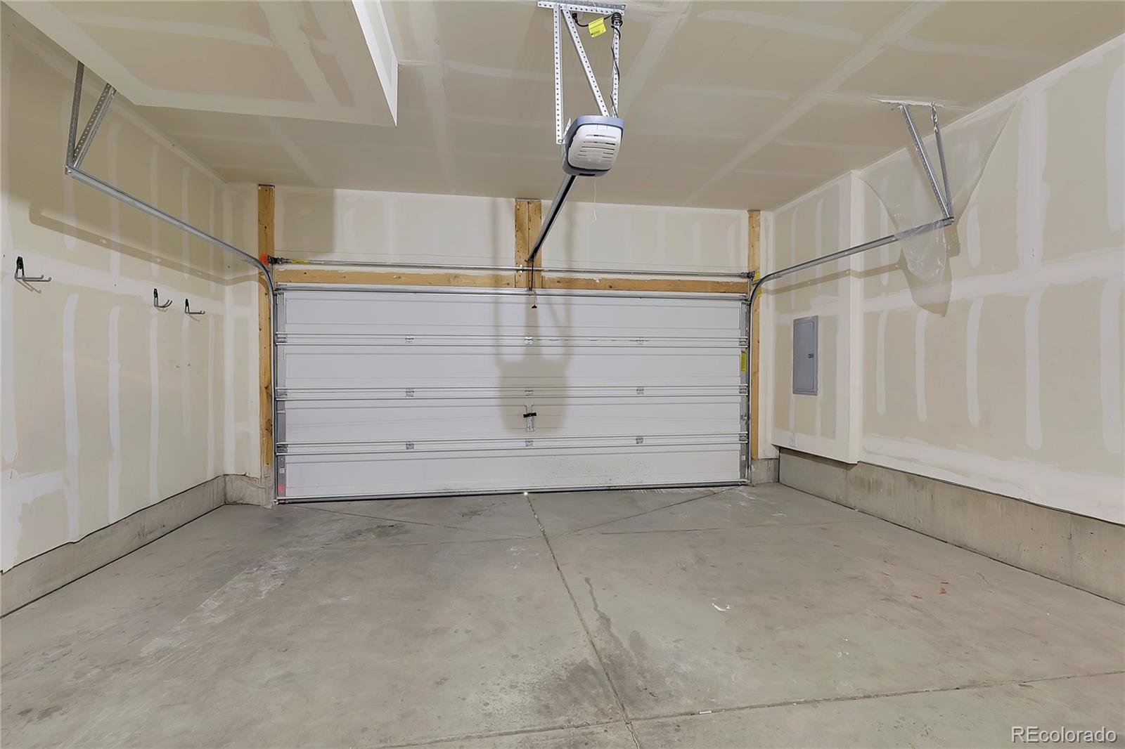 MLS Image #14 for 16060 e 47th drive ,denver, Colorado