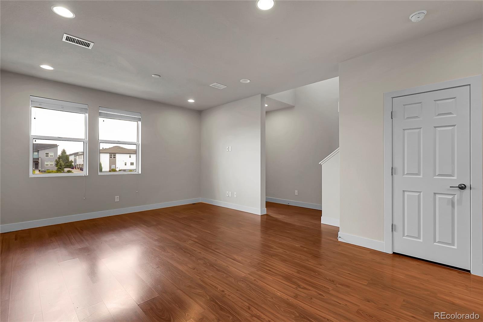 MLS Image #7 for 16060 e 47th drive ,denver, Colorado