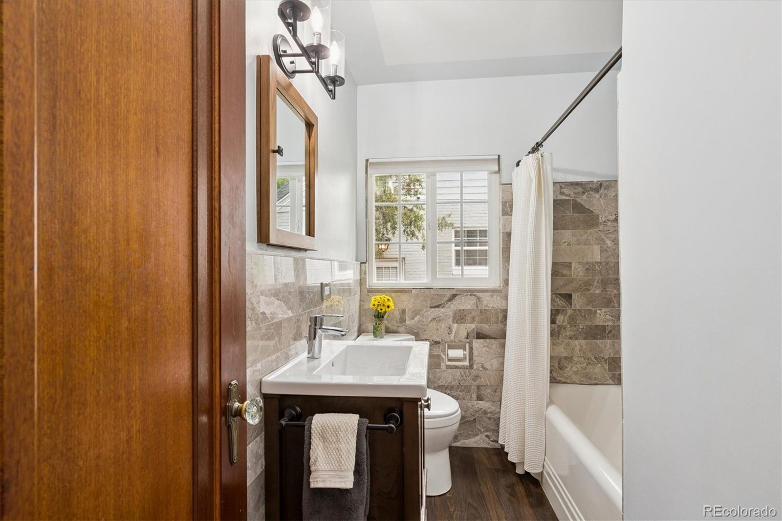 MLS Image #15 for 1545  locust street,denver, Colorado