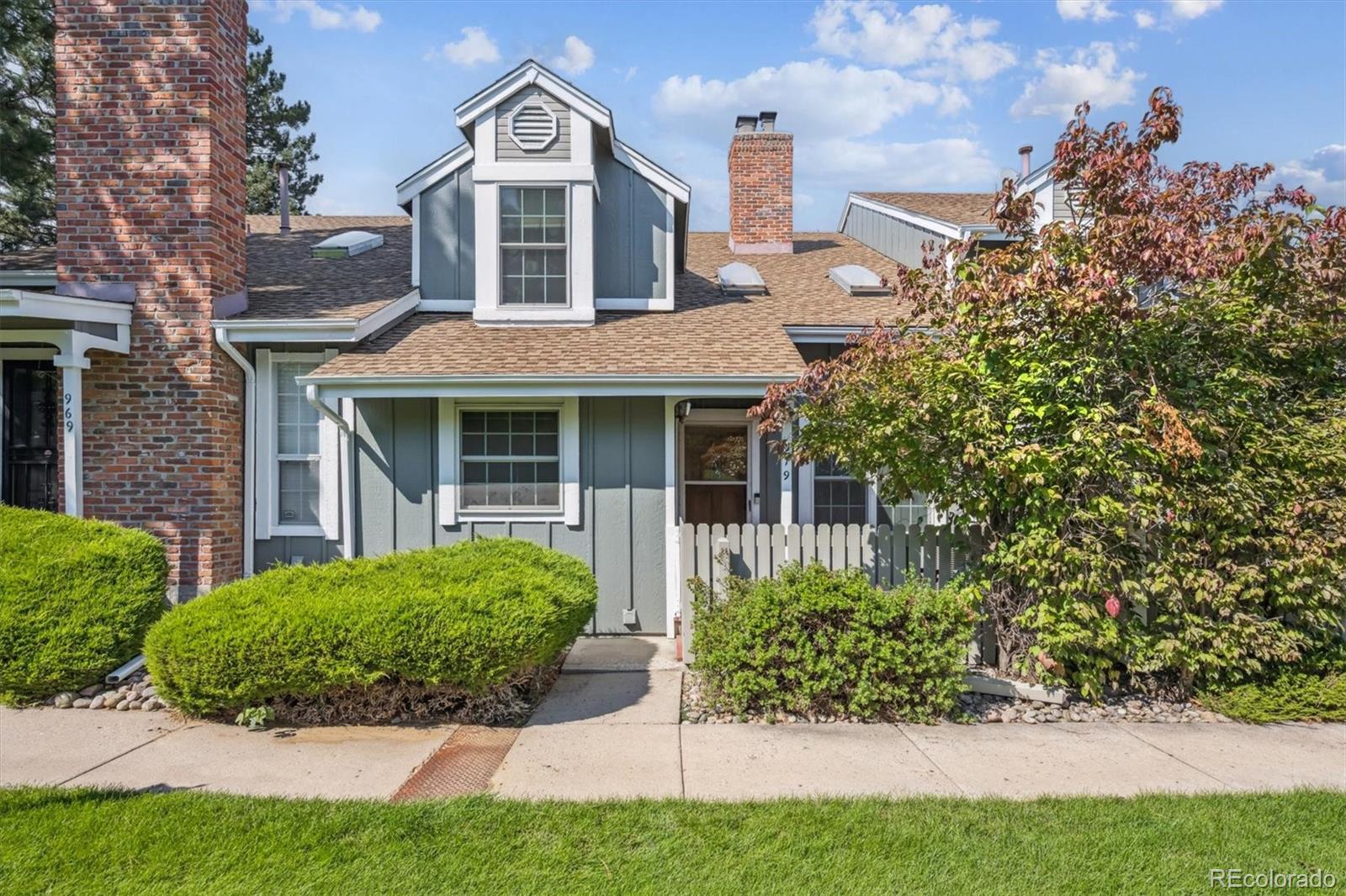 MLS Image #0 for 979 s granby way ,aurora, Colorado
