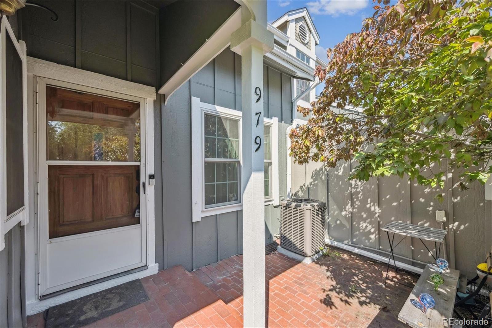 MLS Image #1 for 979 s granby way ,aurora, Colorado