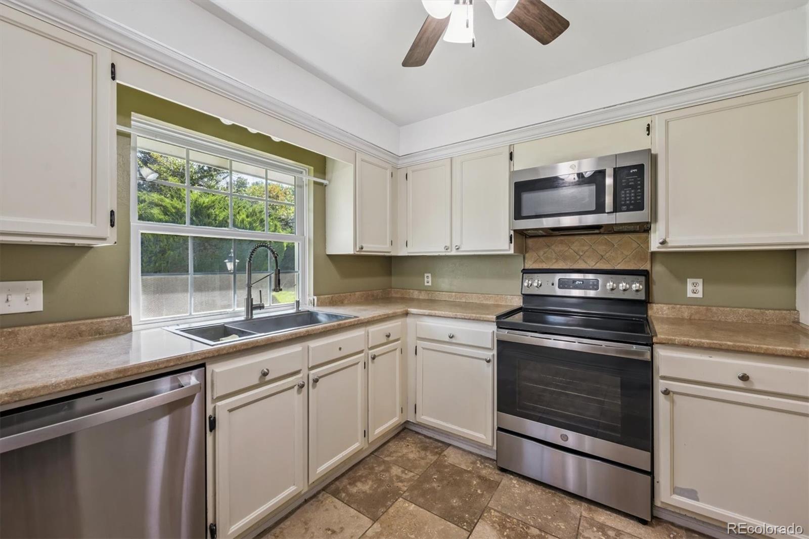 MLS Image #10 for 979 s granby way ,aurora, Colorado