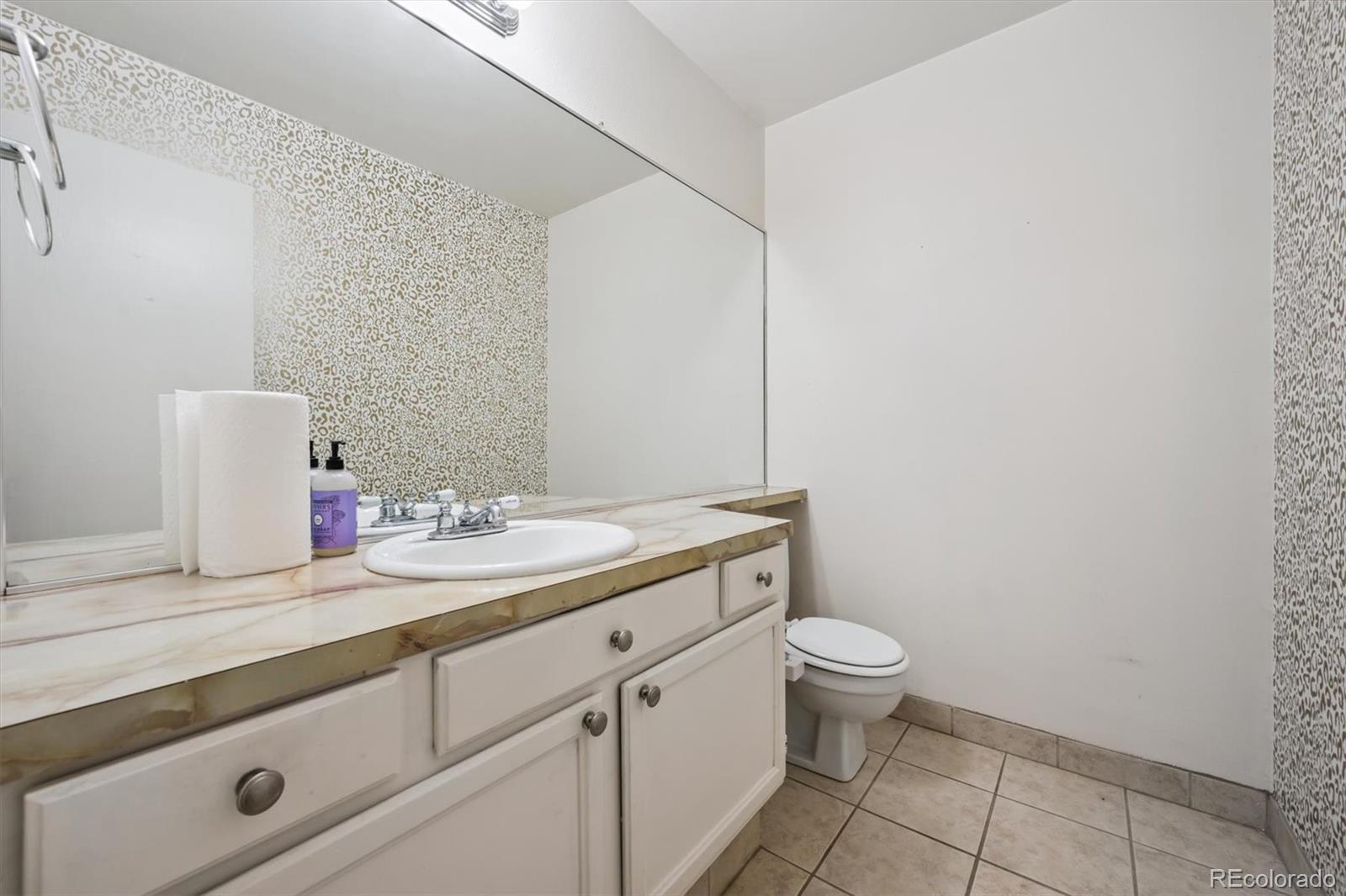 MLS Image #12 for 979 s granby way ,aurora, Colorado