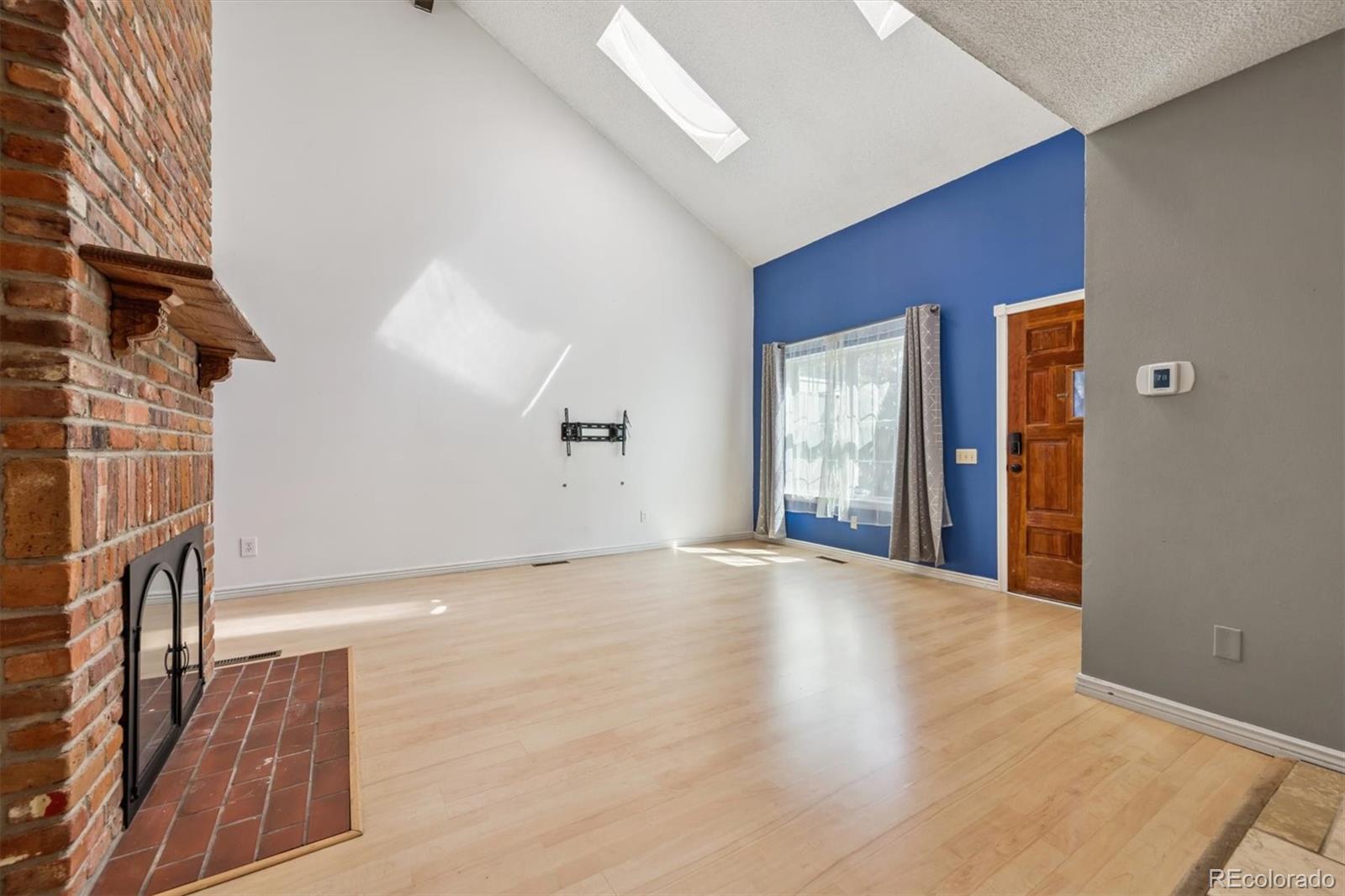 MLS Image #3 for 979 s granby way ,aurora, Colorado