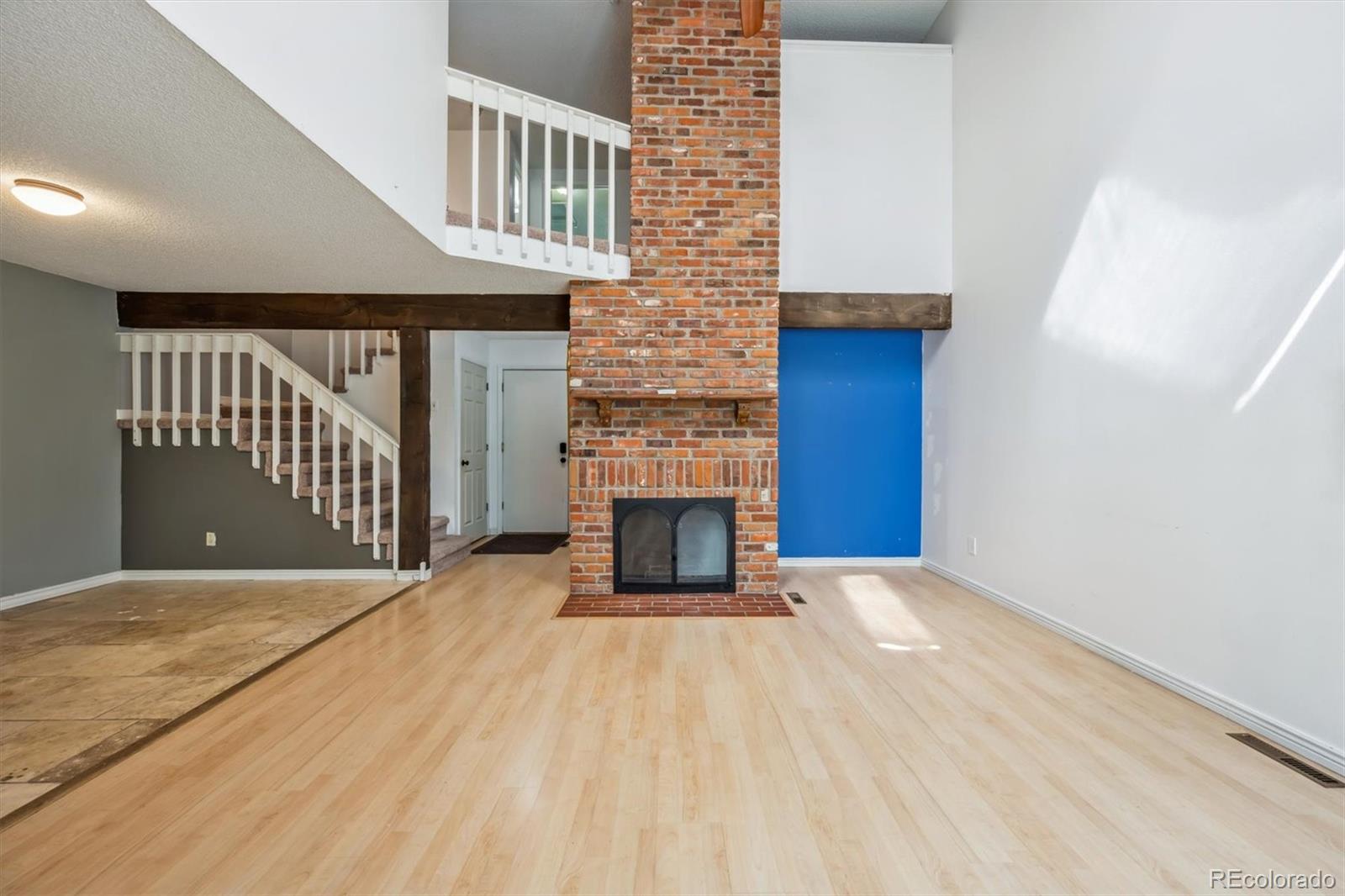 MLS Image #5 for 979 s granby way ,aurora, Colorado