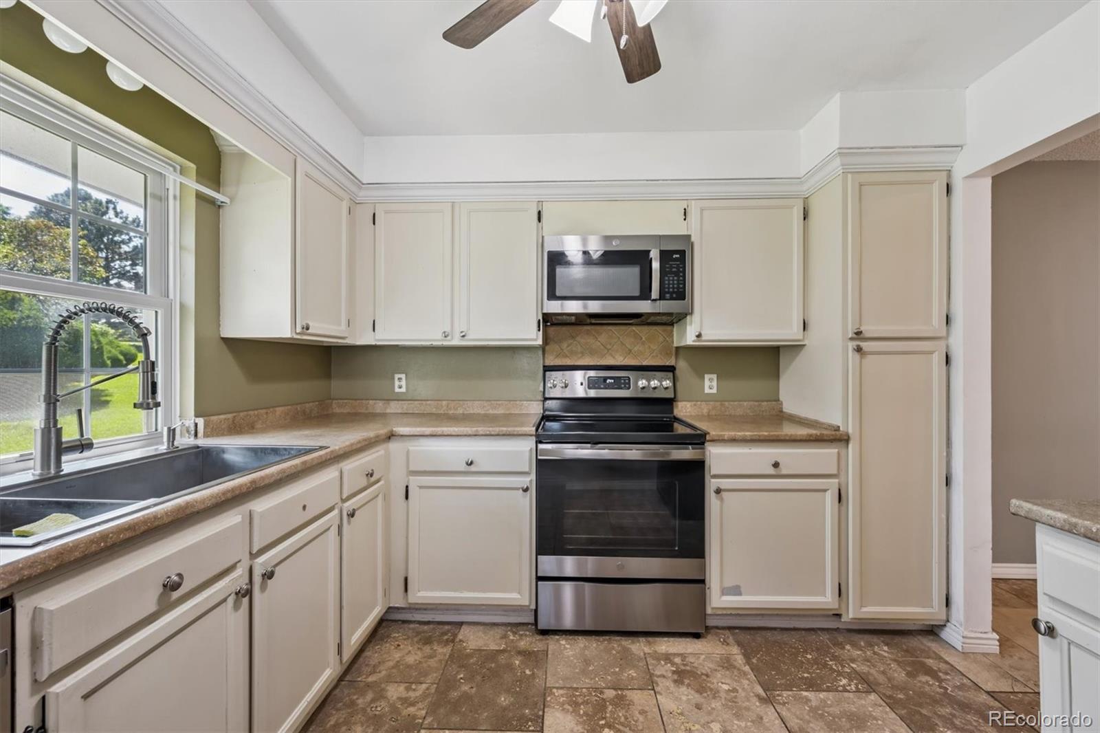 MLS Image #8 for 979 s granby way ,aurora, Colorado