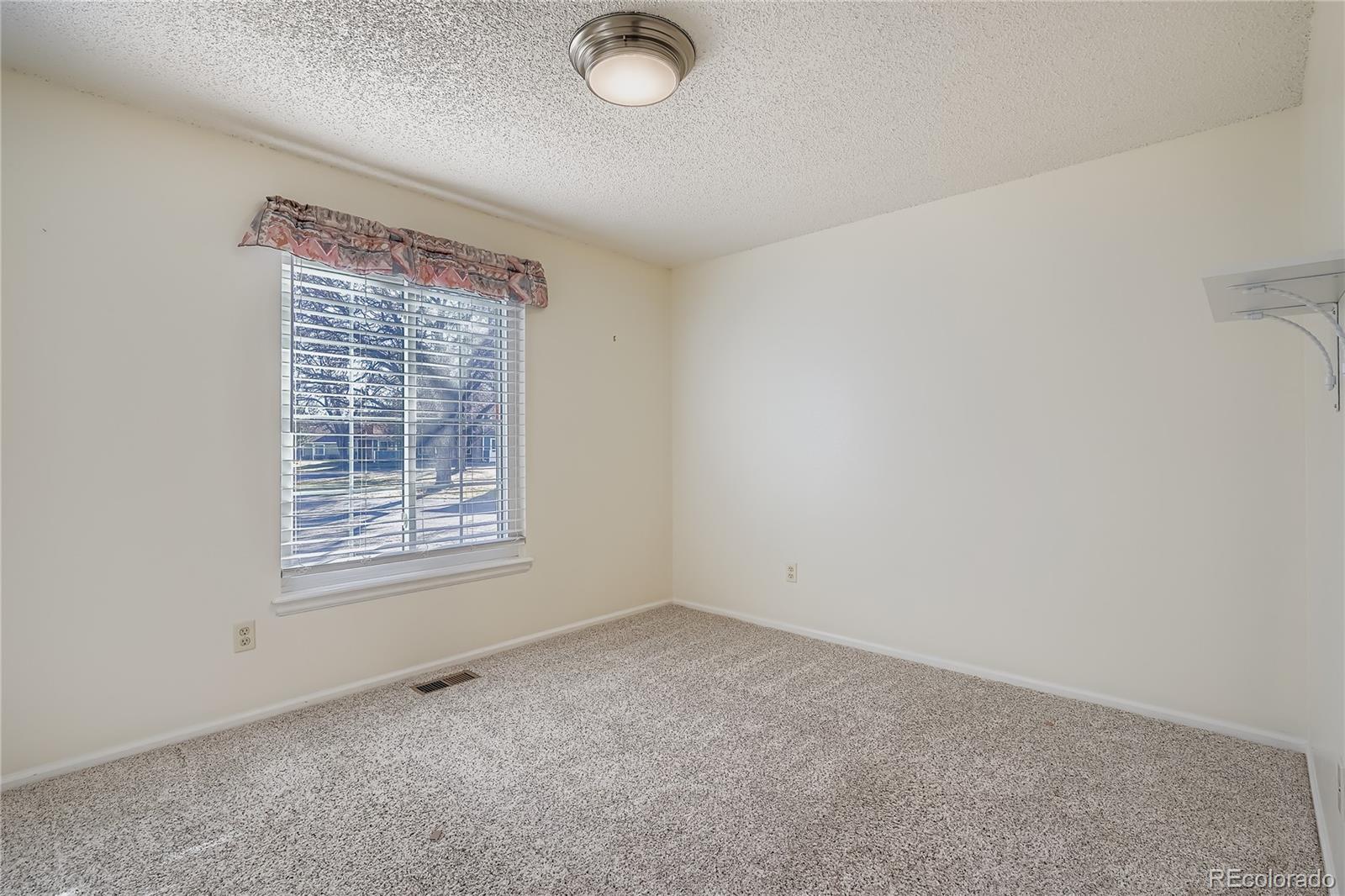 MLS Image #12 for 8427  everett way d,arvada, Colorado