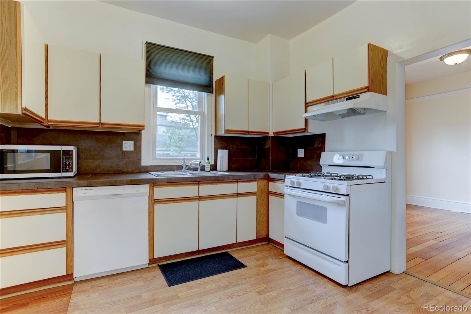 MLS Image #16 for 2437 w caithness place,denver, Colorado