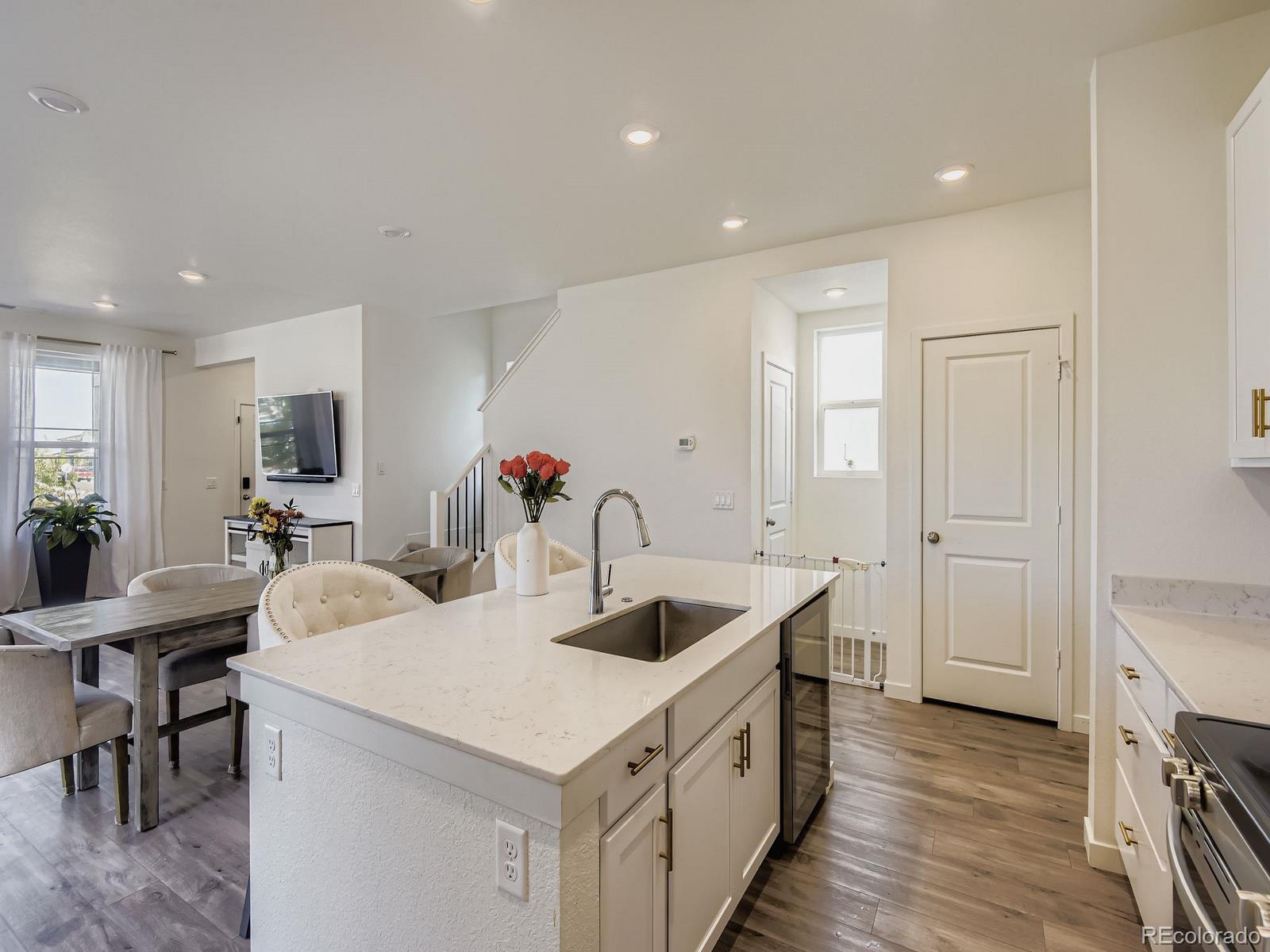 MLS Image #9 for 625  aspen avenue,bennett, Colorado