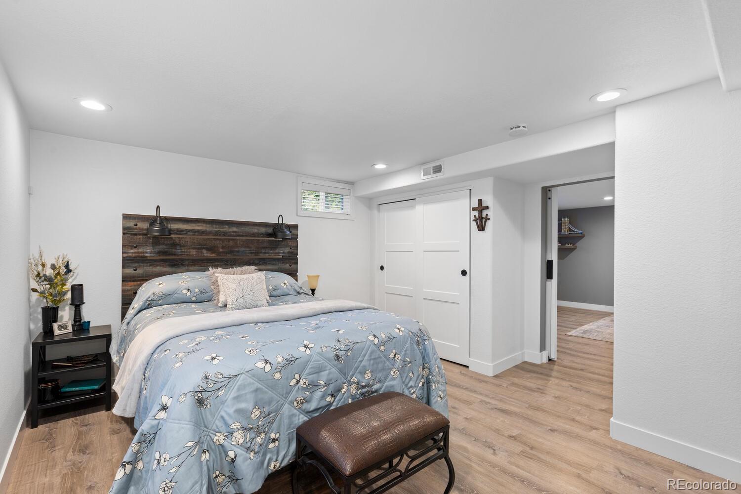 MLS Image #22 for 2667 s clayton street,denver, Colorado