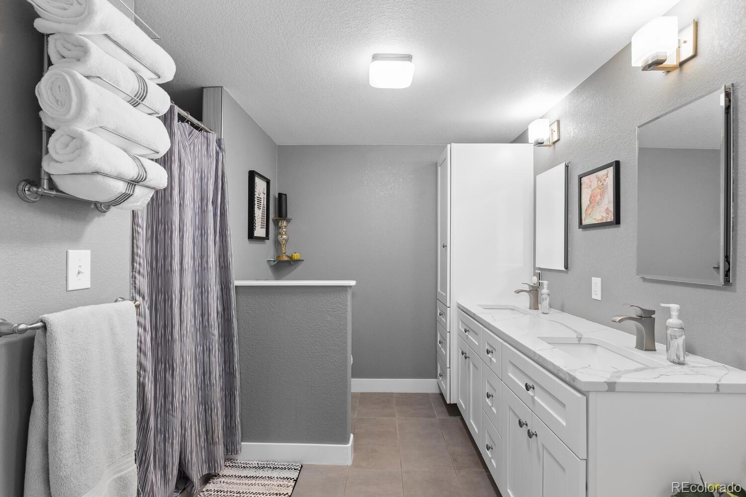 MLS Image #23 for 2667 s clayton street,denver, Colorado
