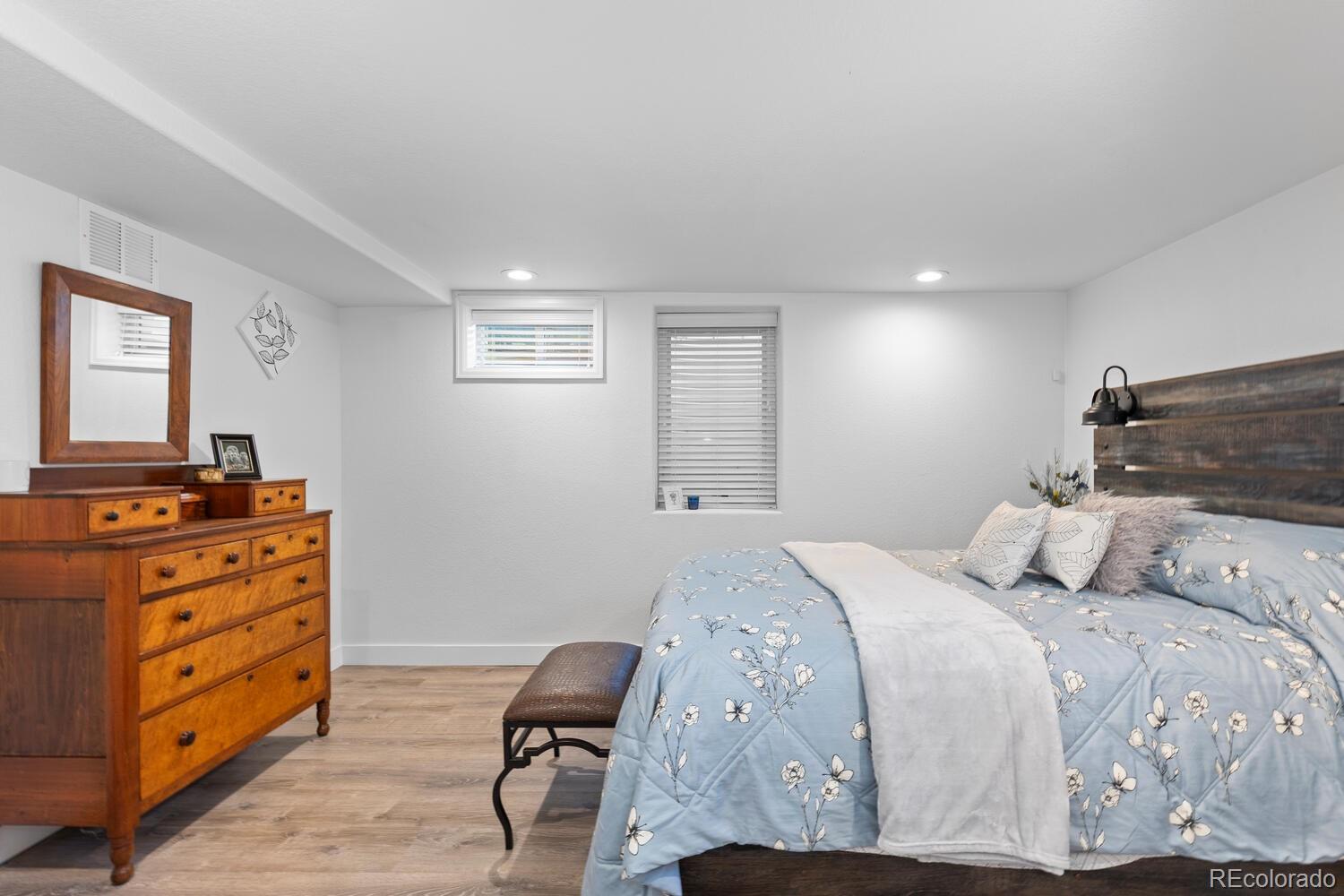 MLS Image #27 for 2667 s clayton street,denver, Colorado