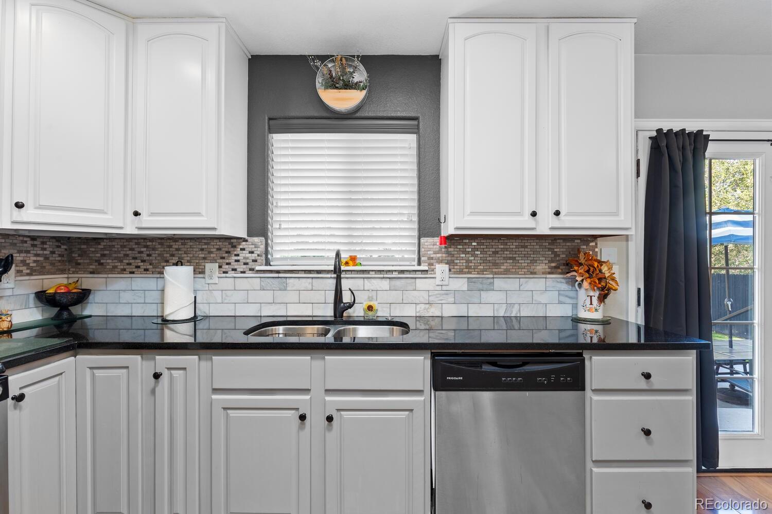 MLS Image #6 for 2667 s clayton street,denver, Colorado