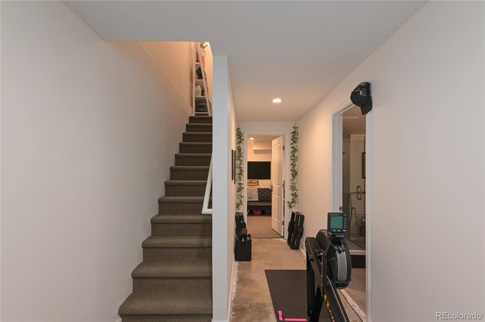 MLS Image #10 for 1699 s trenton street,denver, Colorado