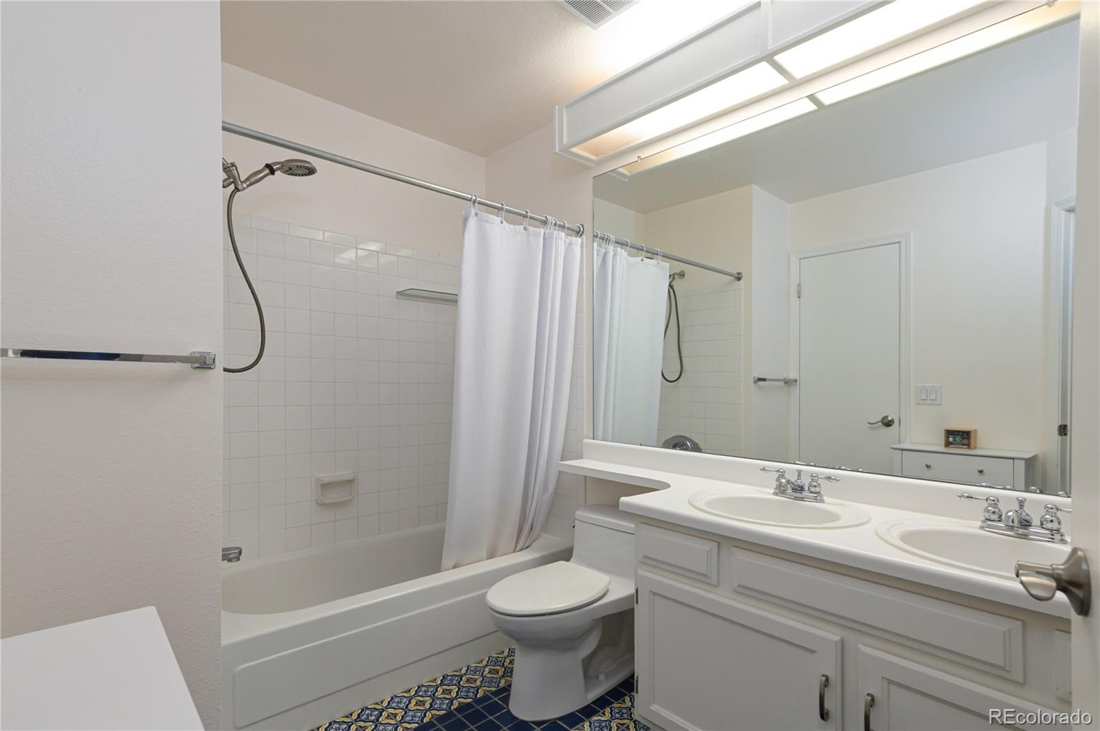 MLS Image #9 for 1699 s trenton street,denver, Colorado