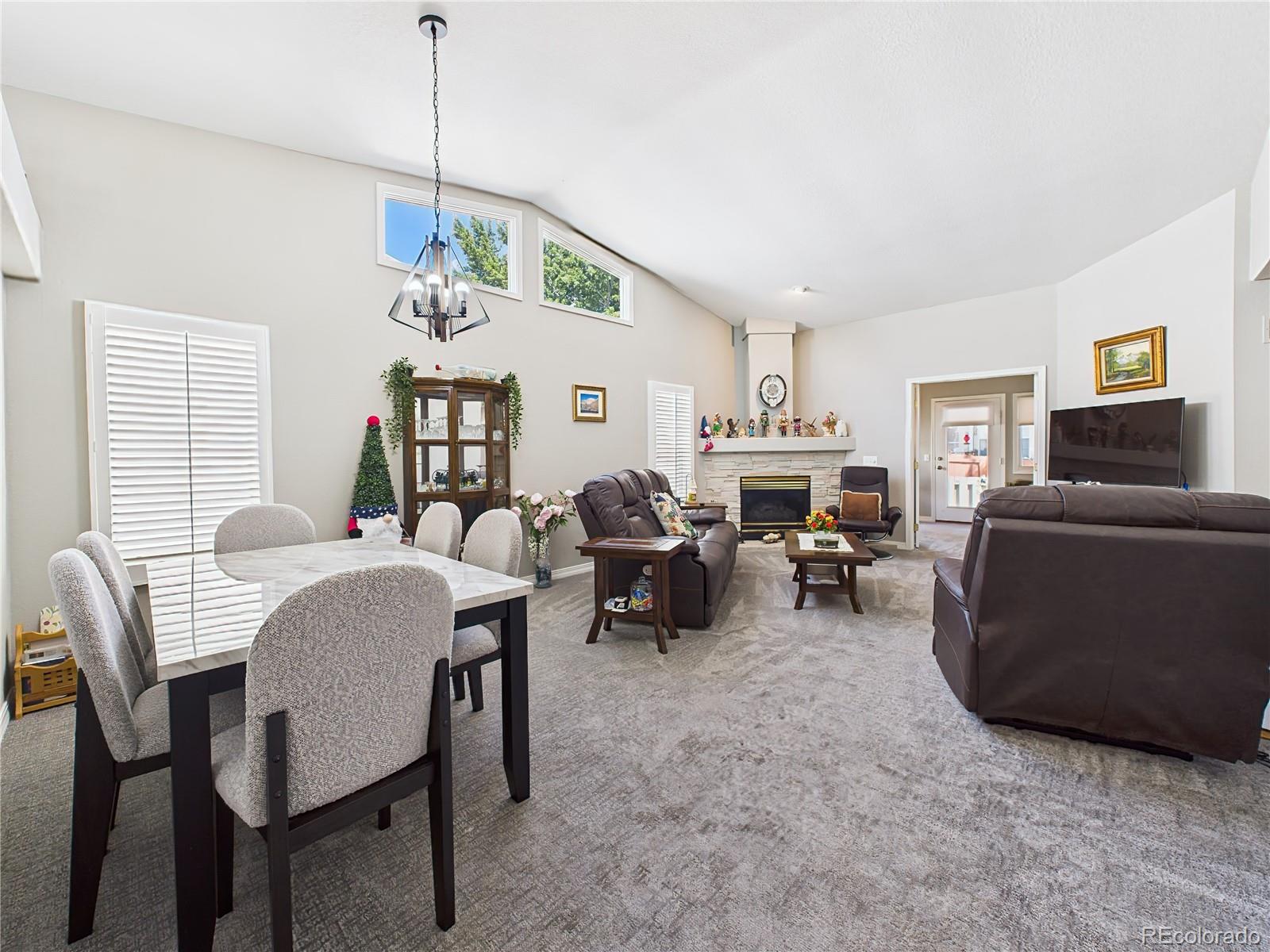 MLS Image #14 for 860  loma point,colorado springs, Colorado