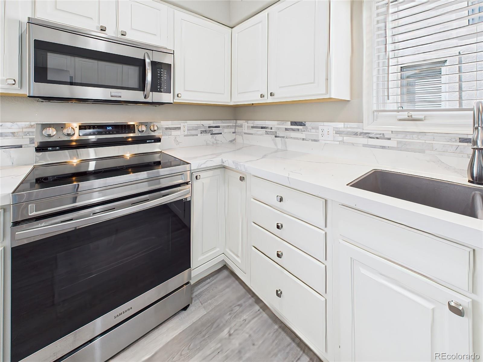 MLS Image #7 for 860  loma point,colorado springs, Colorado