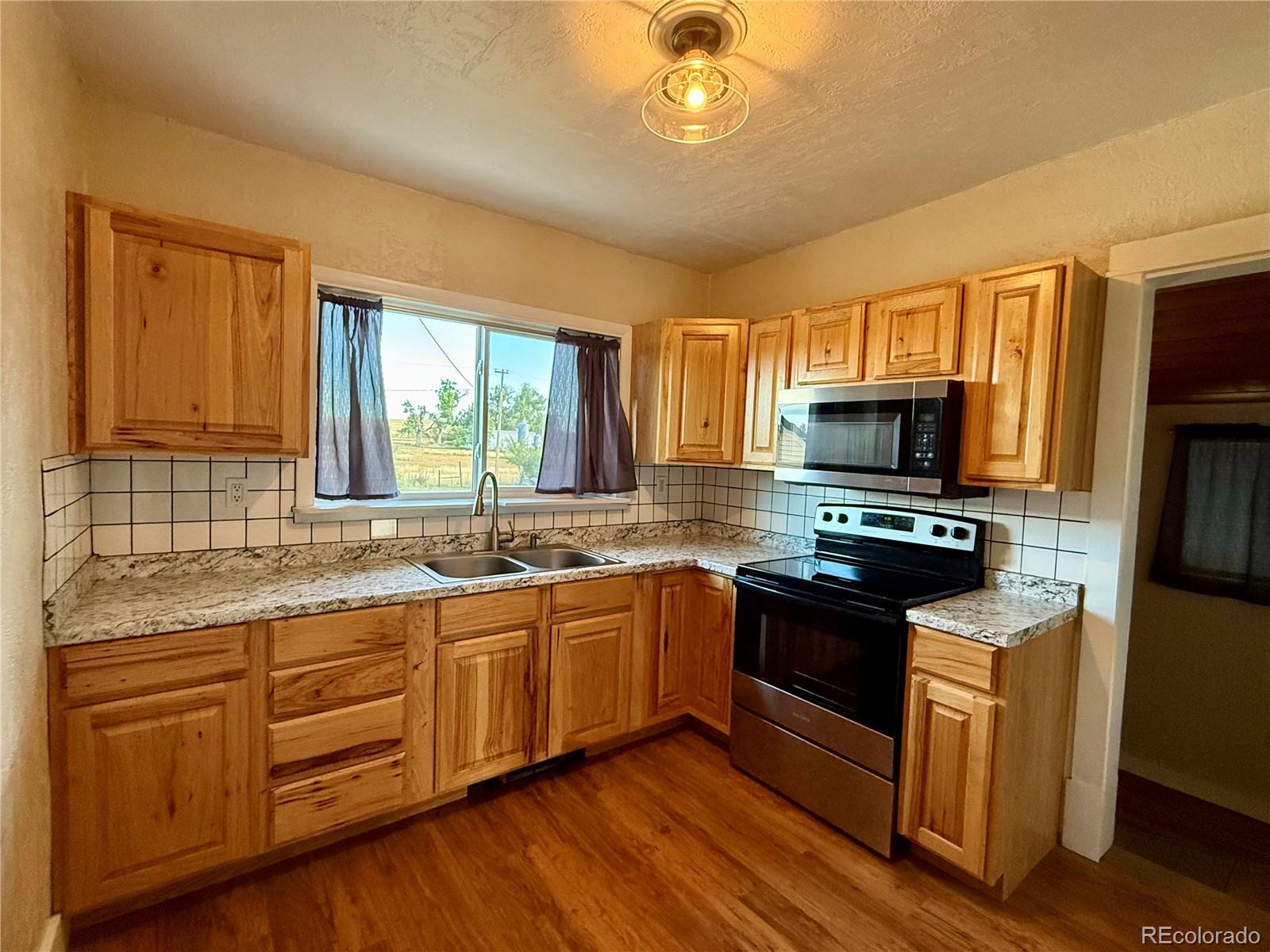MLS Image #11 for 37191  broadway avenue,matheson, Colorado