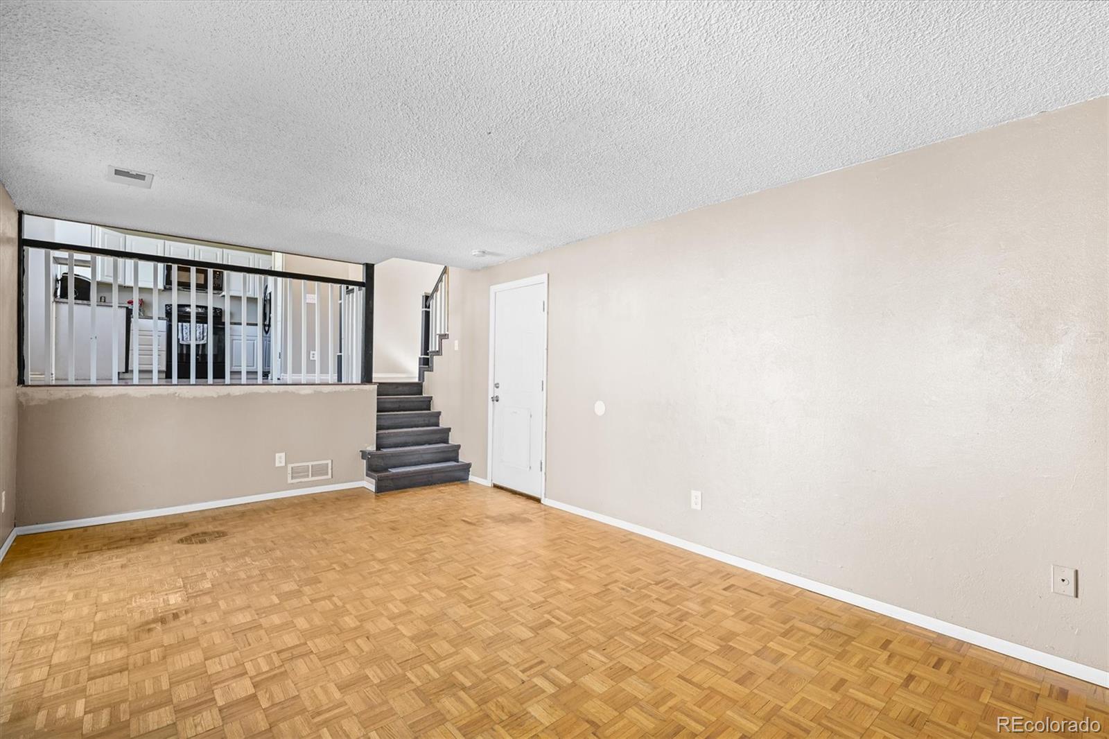 MLS Image #11 for 19659 e dartmouth place,aurora, Colorado