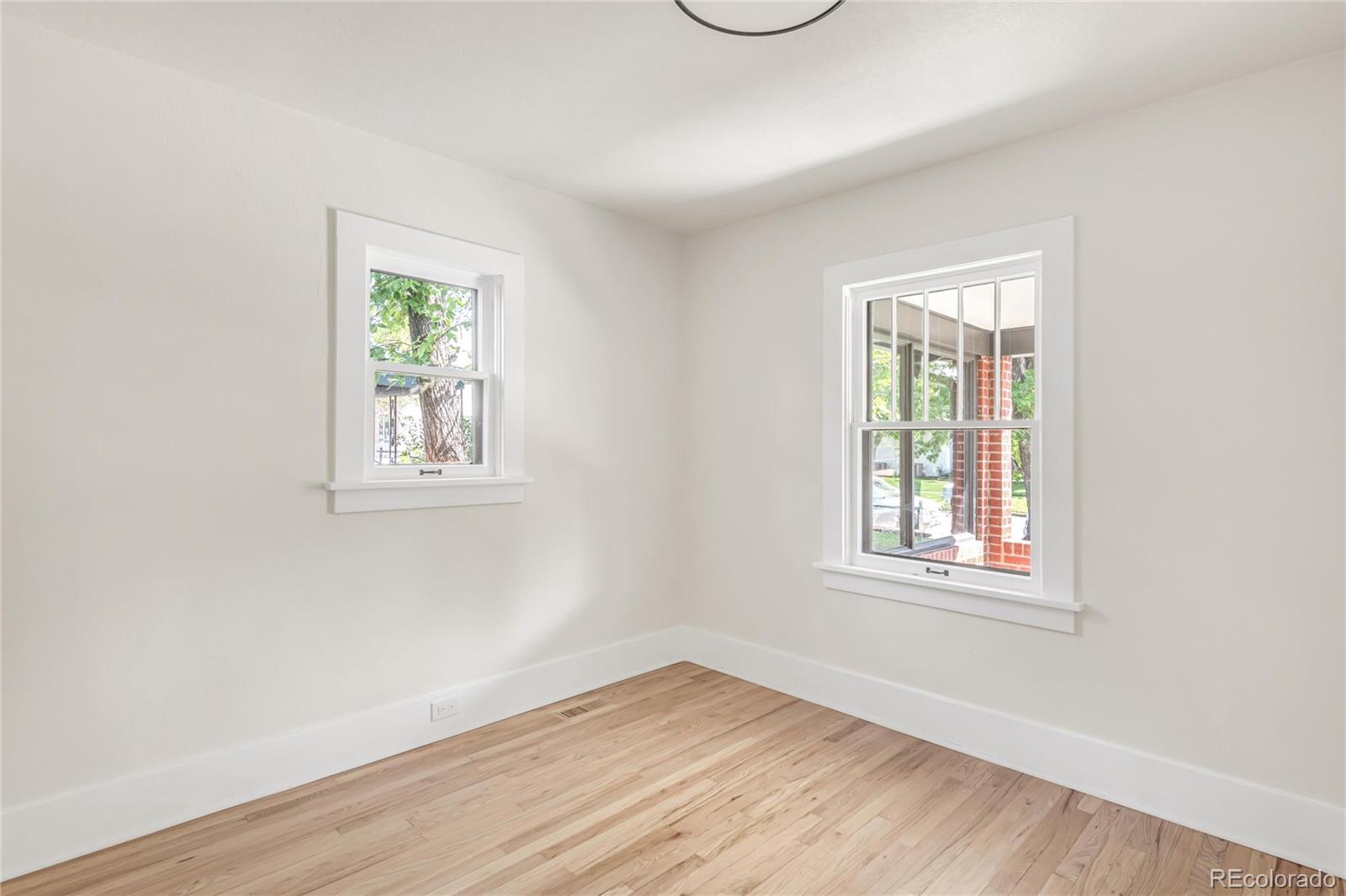 MLS Image #16 for 2117 s lafayette street,denver, Colorado