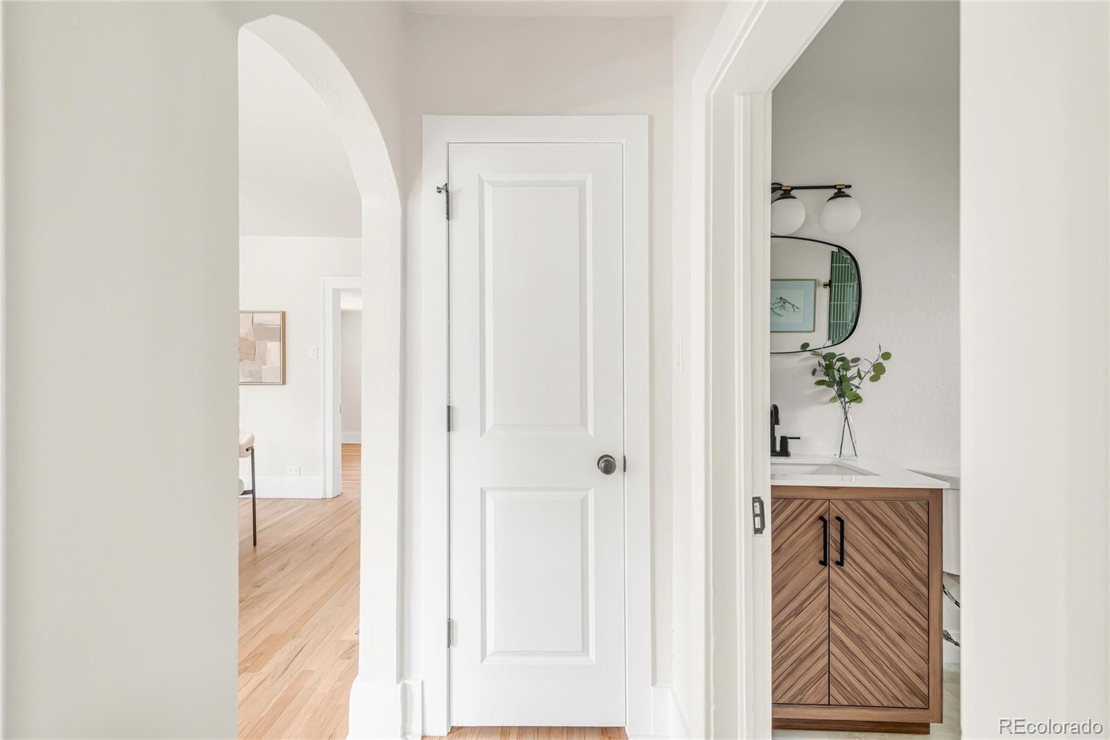 MLS Image #18 for 2117 s lafayette street,denver, Colorado