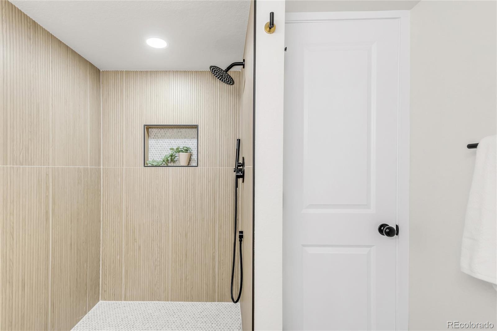 MLS Image #28 for 2117 s lafayette street,denver, Colorado