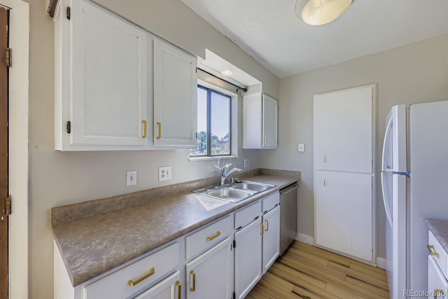 MLS Image #10 for 10610  moore court,westminster, Colorado