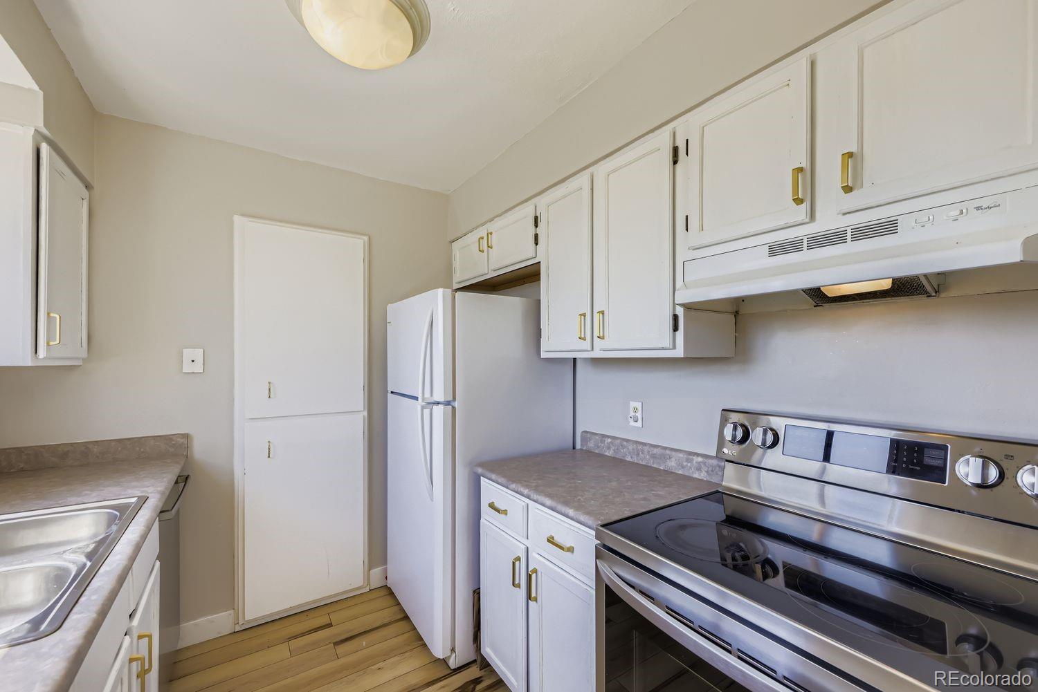 MLS Image #9 for 10610  moore court,westminster, Colorado