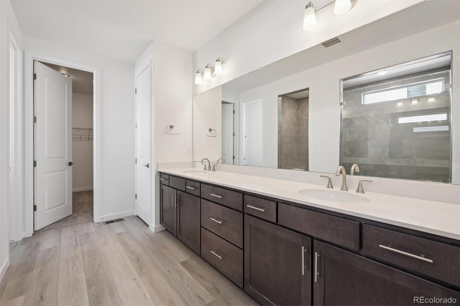 MLS Image #10 for 3701 n haleyville street,aurora, Colorado